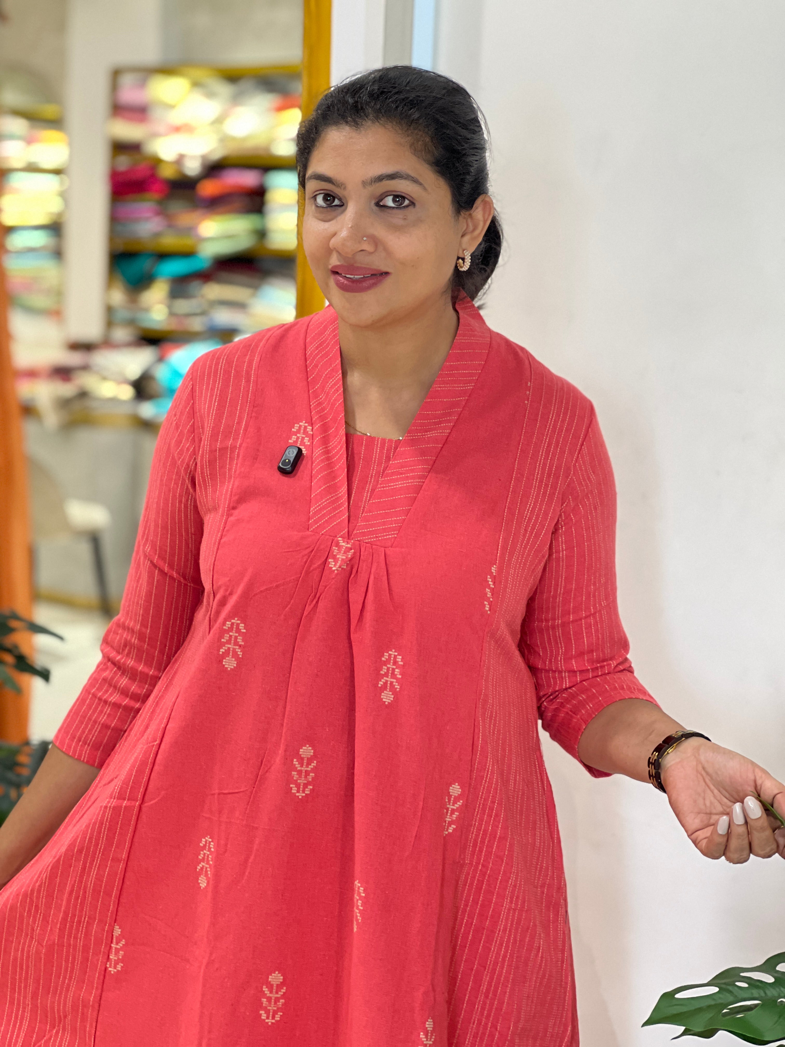 Thread Woven Cotton Kurta Set | OMF102