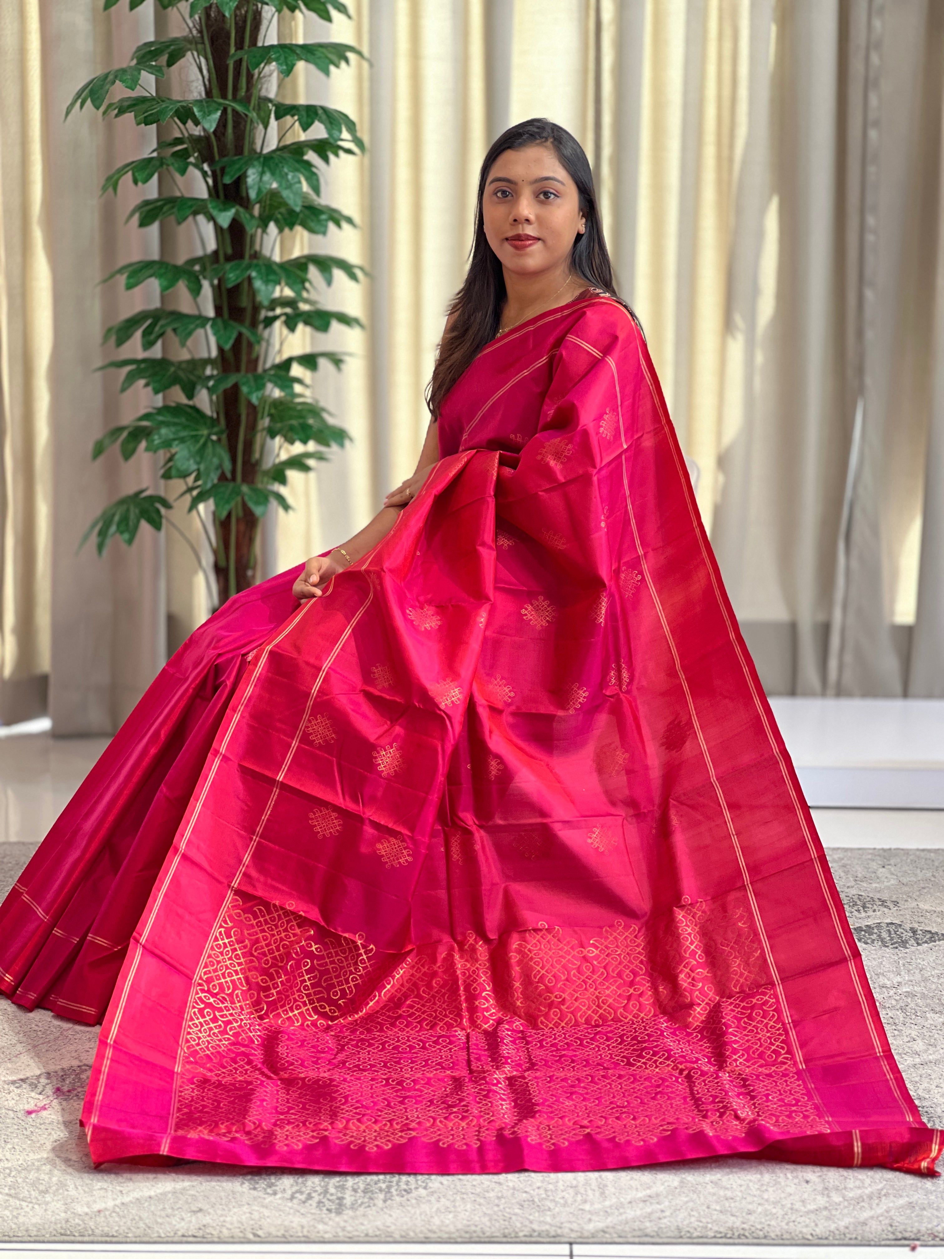Traditional Kolam Pattern Soft Silk Saree | SMT128