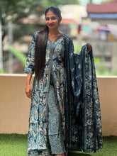 Floral Printed Muslin Finish Kurta Set | FW137