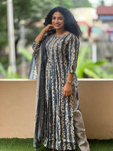 Floral Printed Muslin Finish Kurta Set | FW132