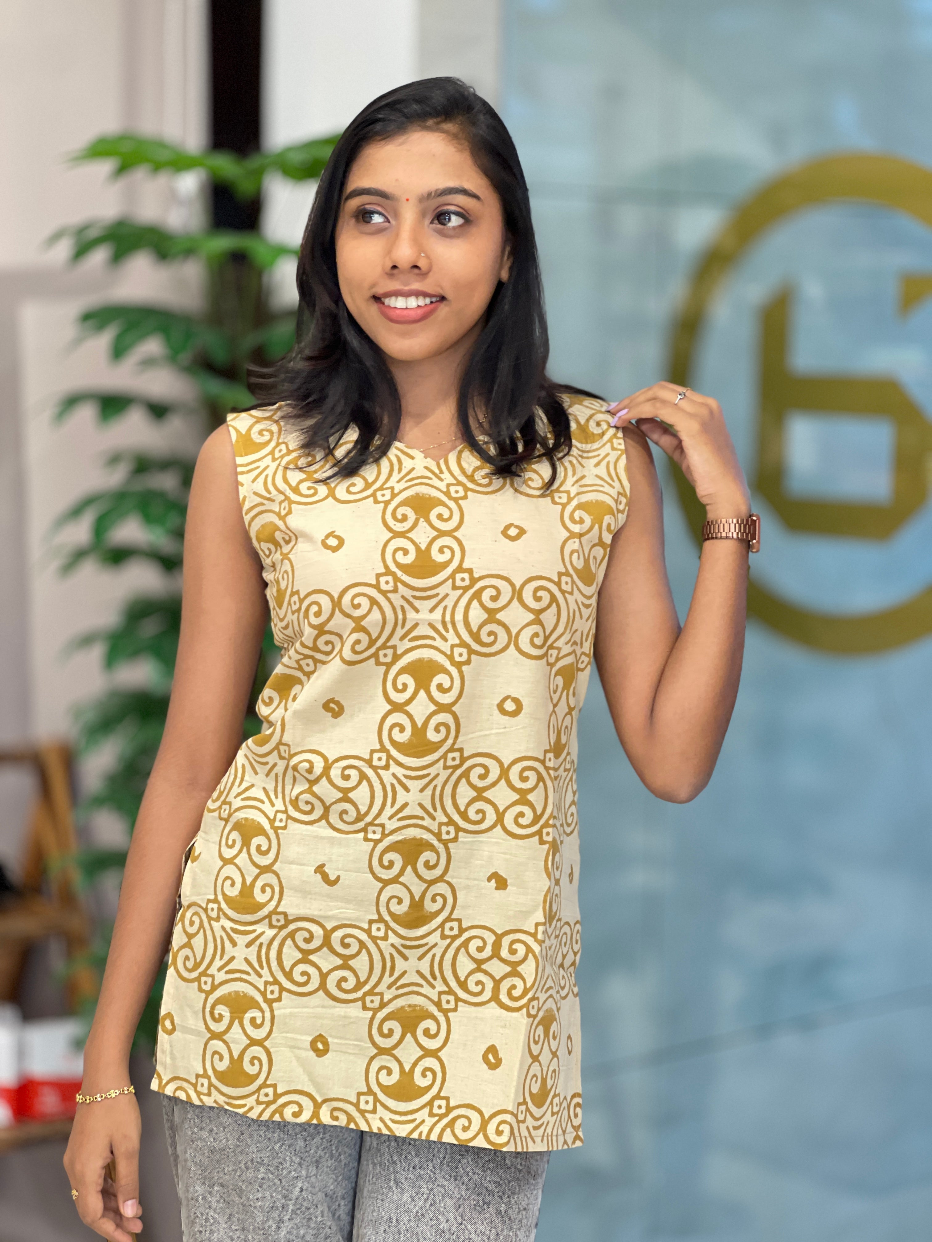 Print Detailed Cotton Short Kurta | DNT394