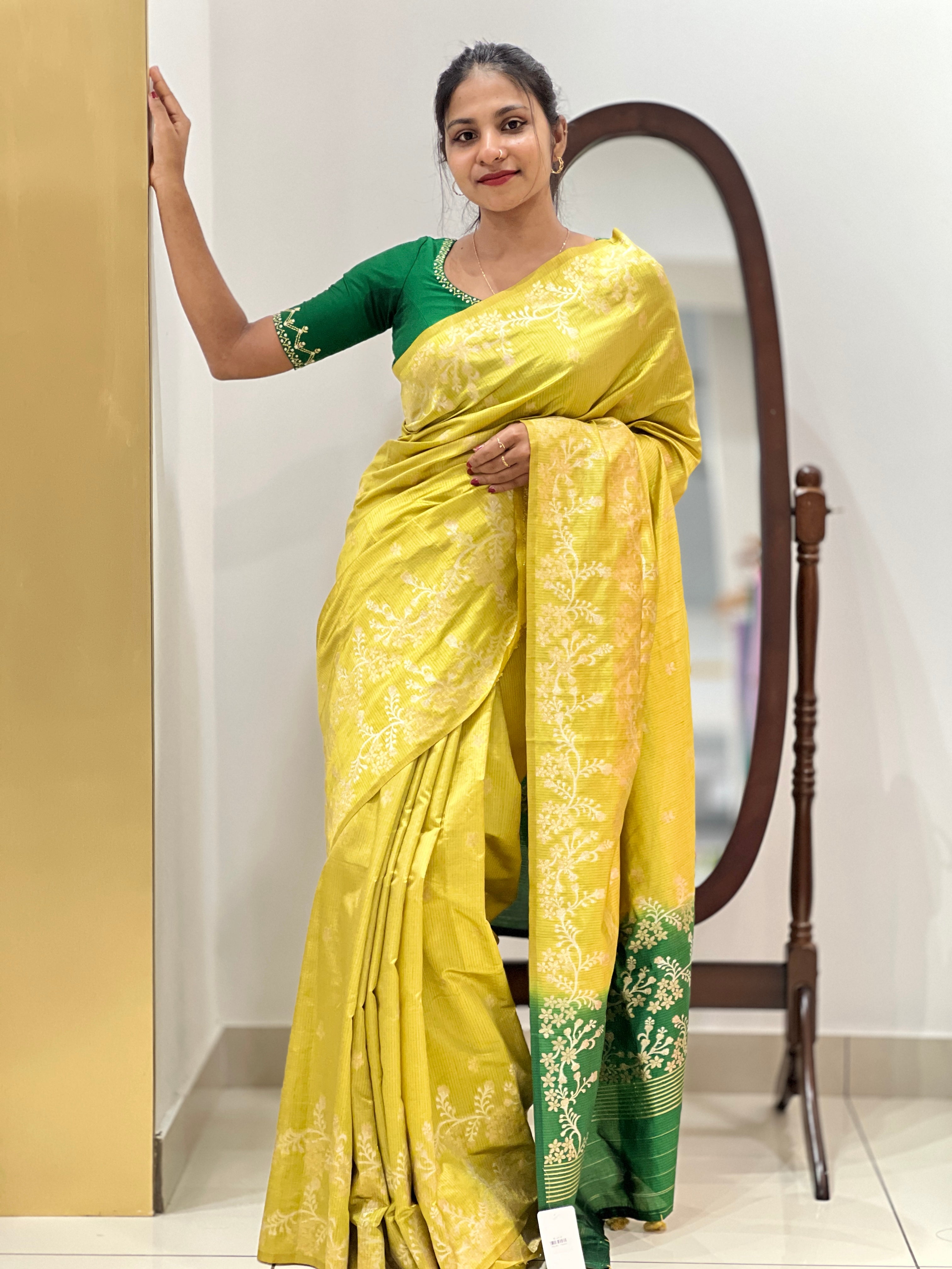 Floral Jaal Patterned Noil Tussar Finish Saree | YNG383