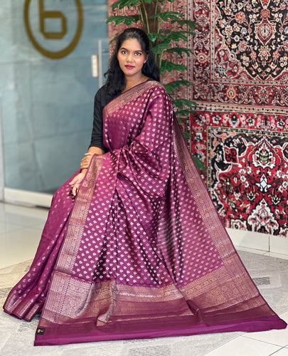 Golden Zari With Thread Weaved Banarasi Silk Saree | YNG595
