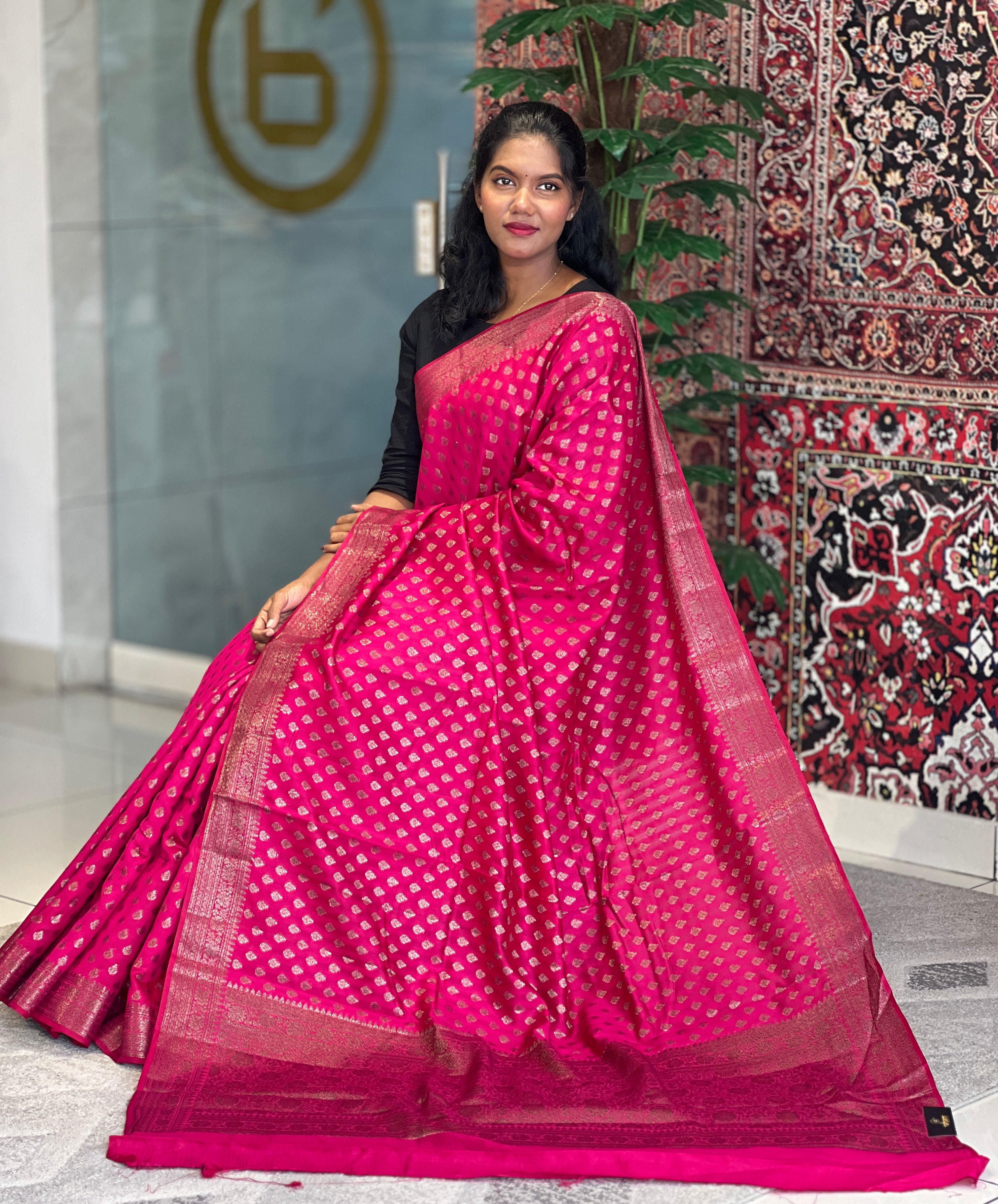 Golden Zari With Thread Weaved Banarasi Silk Saree | YNG598