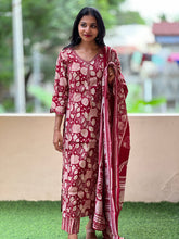 Foil Print Muslin Finish Kurta Set | FW112