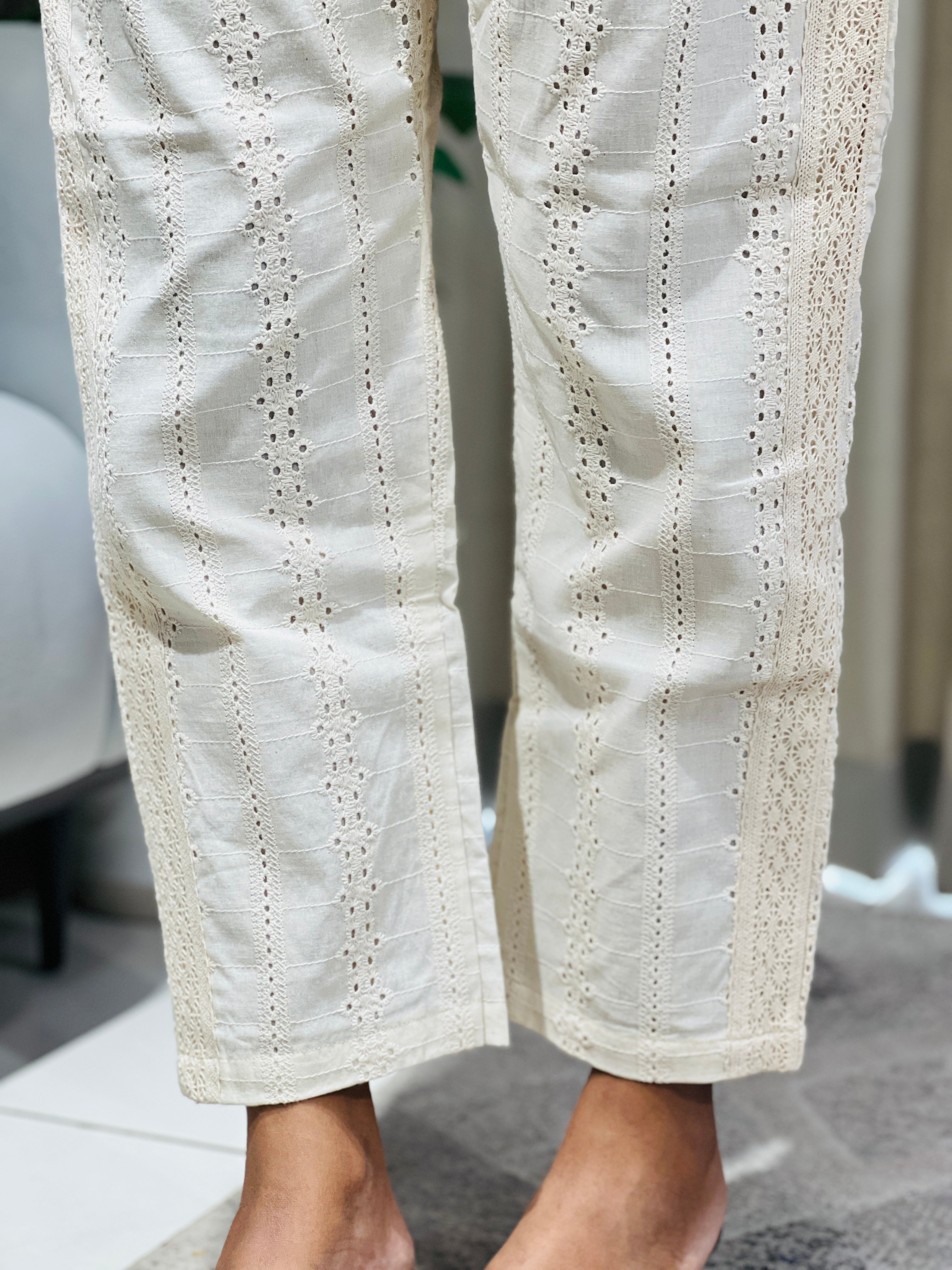 Hakoba With Lace Patterned Cotton Bottom | RMLA284