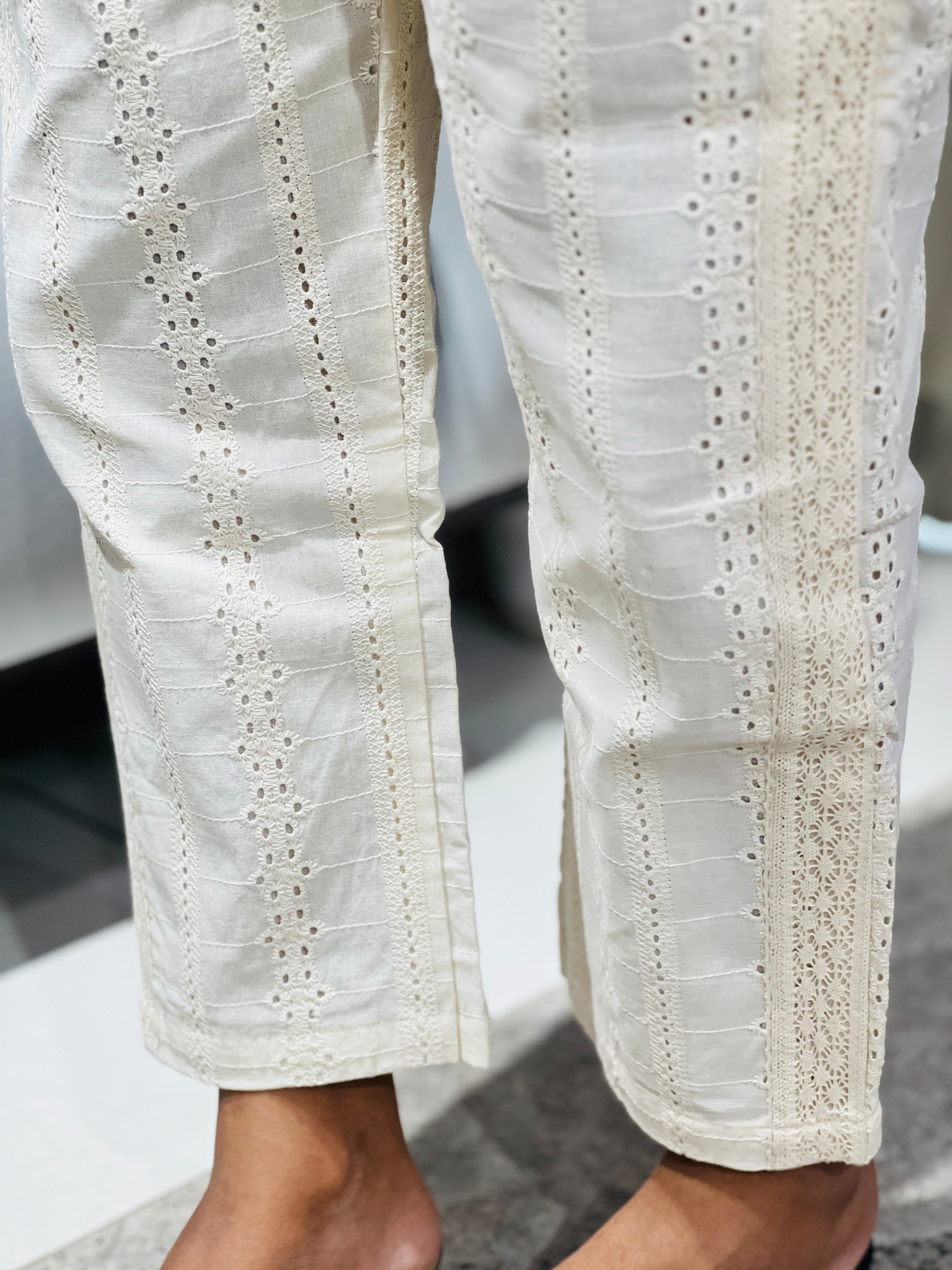 Hakoba With Lace Patterned Cotton Bottom | RMLA284