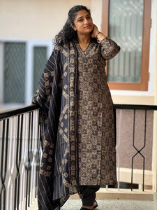 Foil Print Design Muslin Finish Kurta Set | FW128