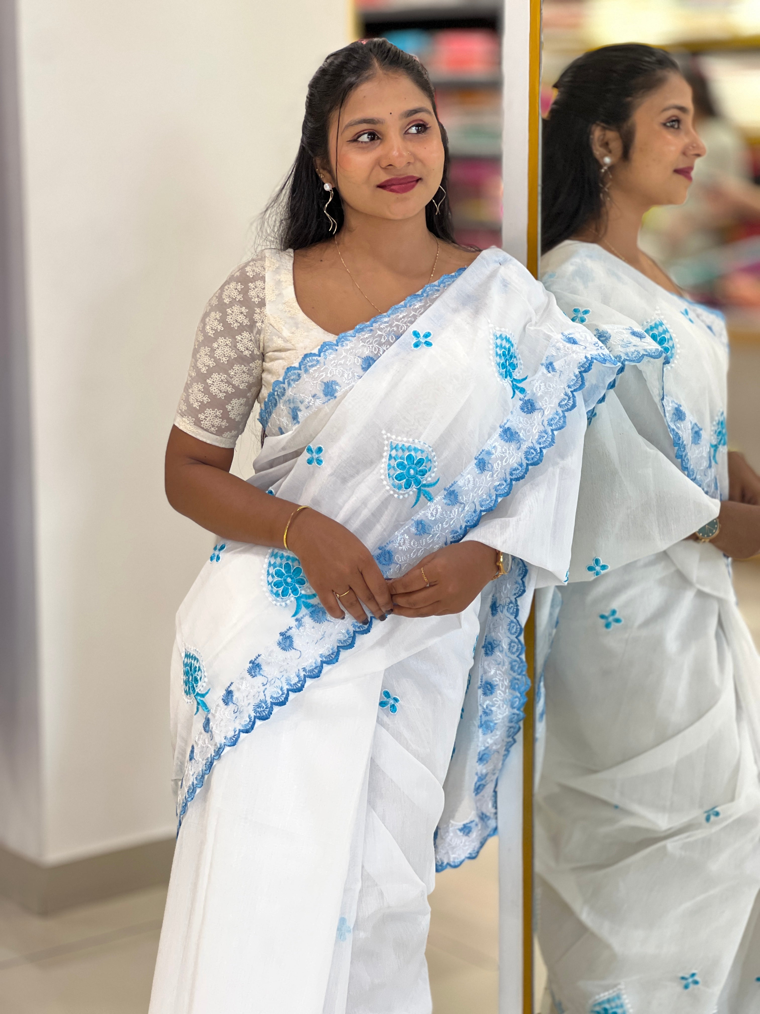 Embroidery Detailed Cotton Blend Saree | VDA317