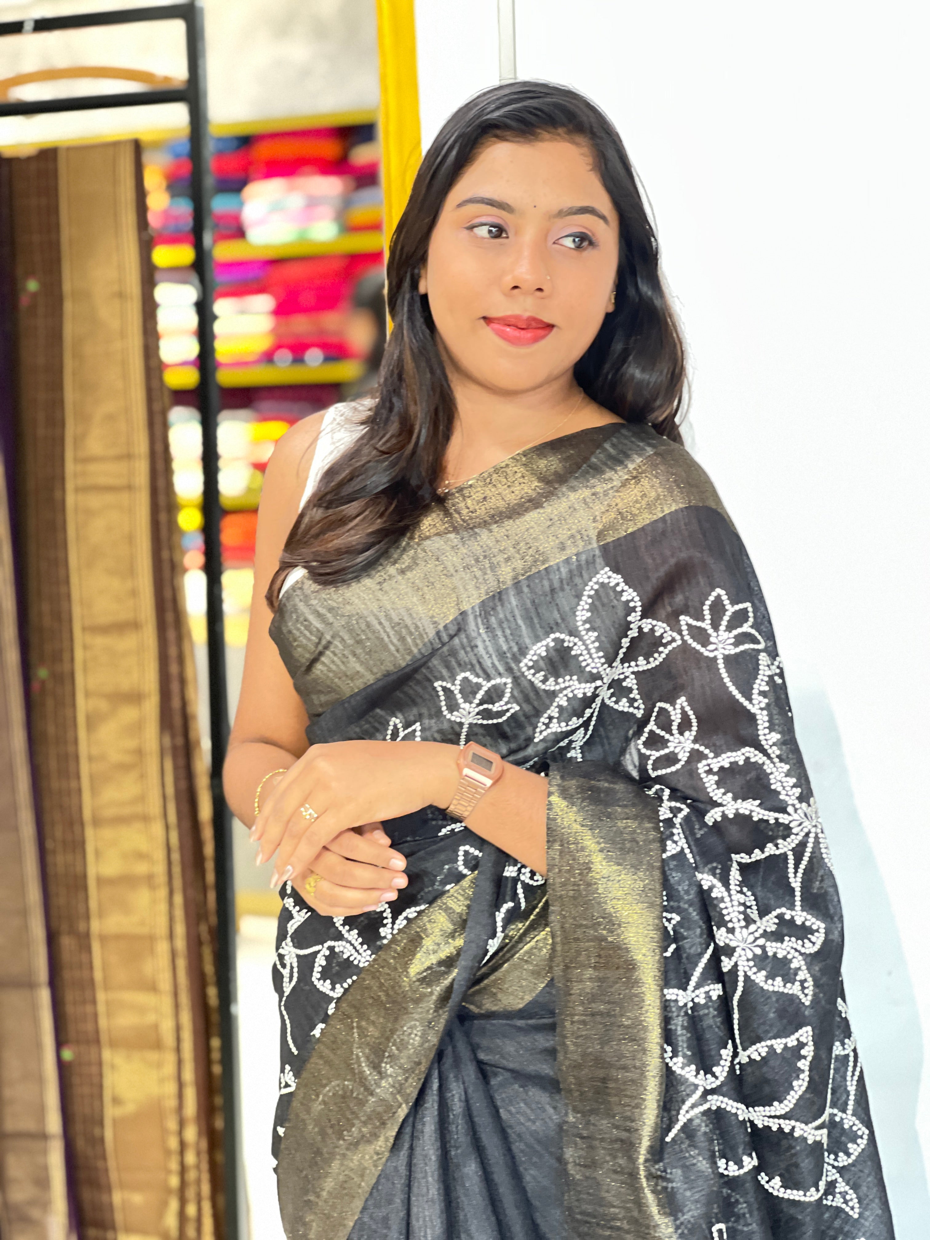 Floral Point Embroidery Detailed Green Silk Saree | BLD1641