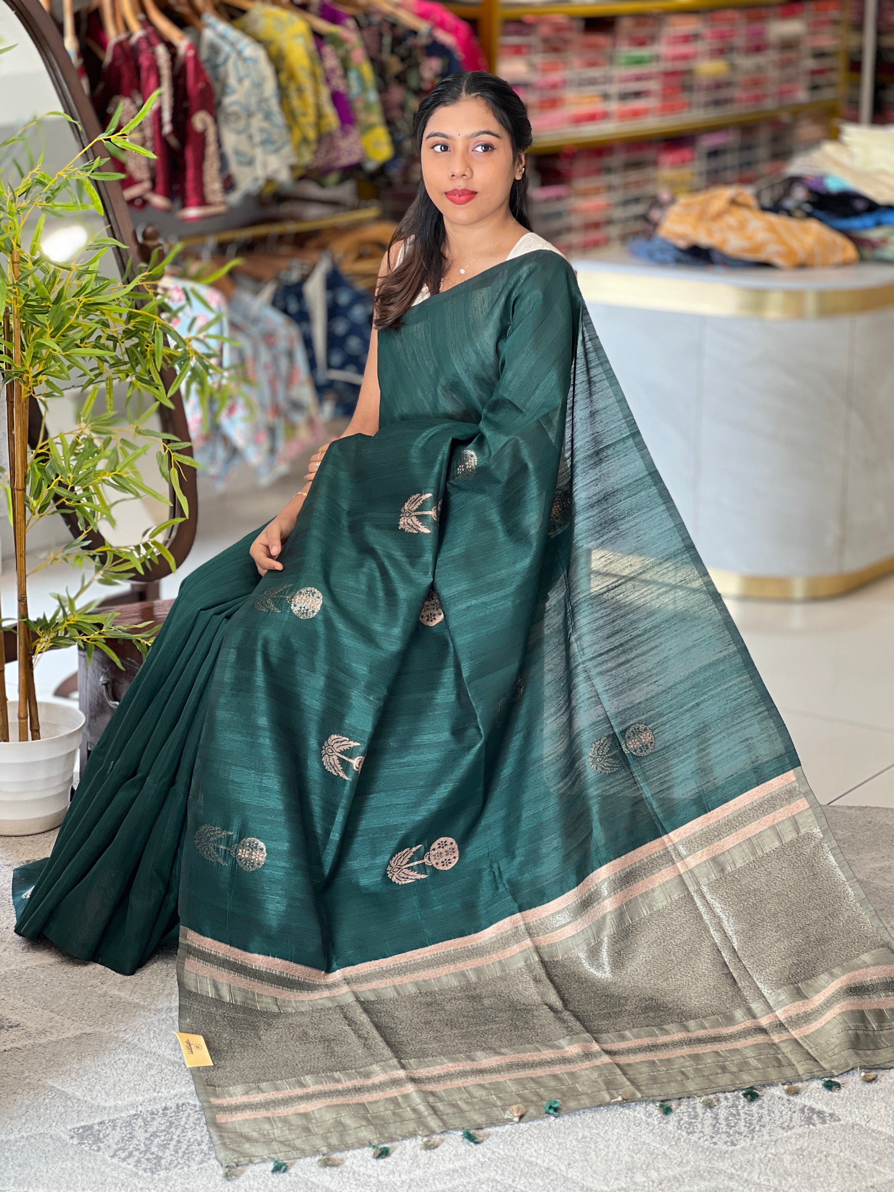 Thread & Zari Woven Tussar Finish Saree | RSF118
