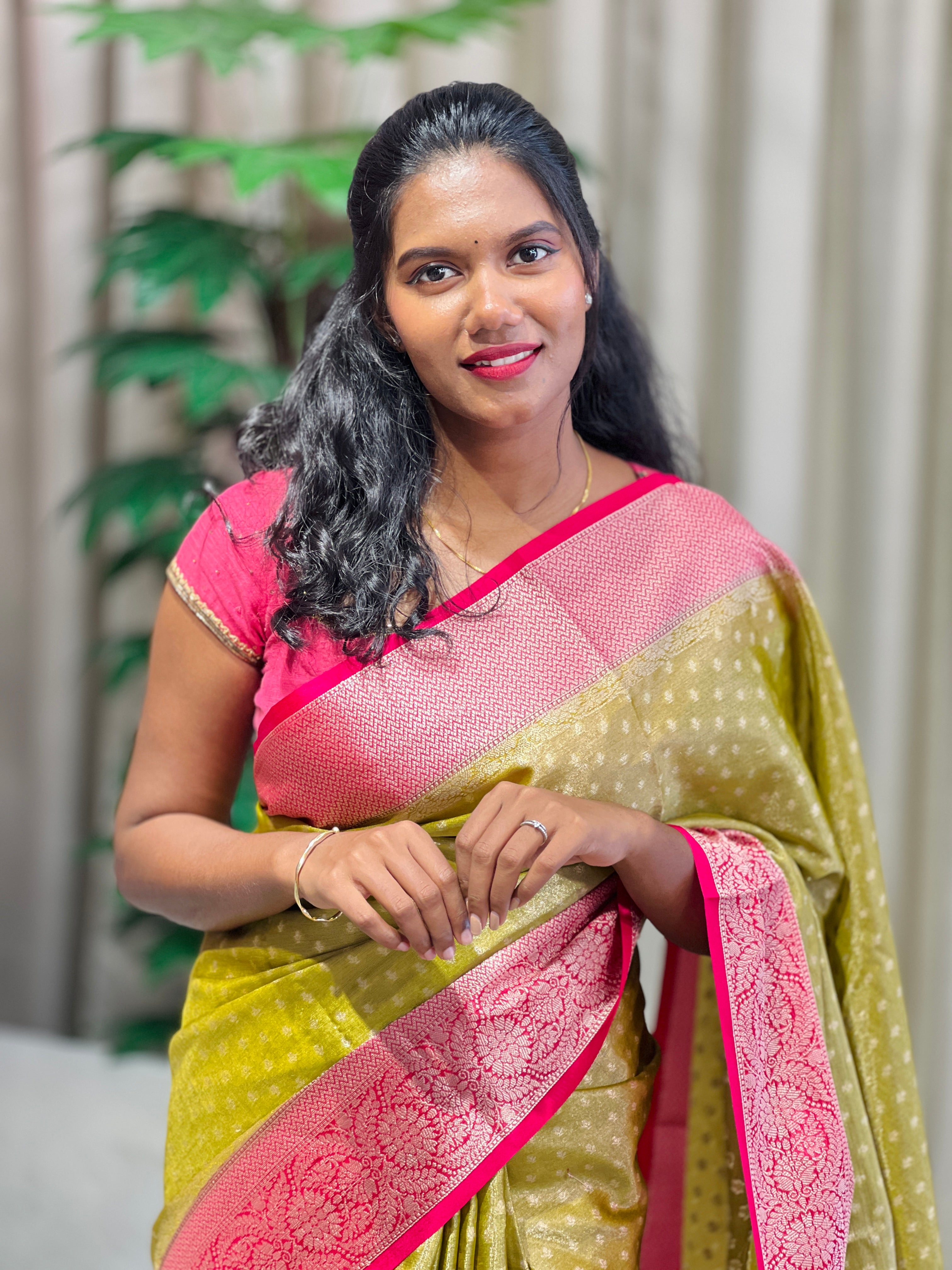 Zari Woven Semi Banarasi Saree | NN454