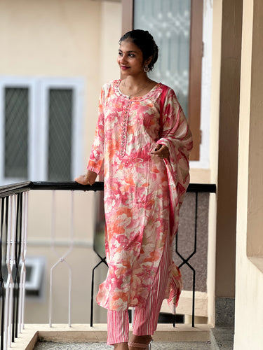 Floral Print Design Muslin Finish Kurta Set | FW116