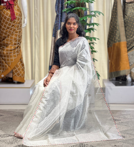 Multi-Colour Floral Embroidery Patterned Glass Organza Saree | BLD466