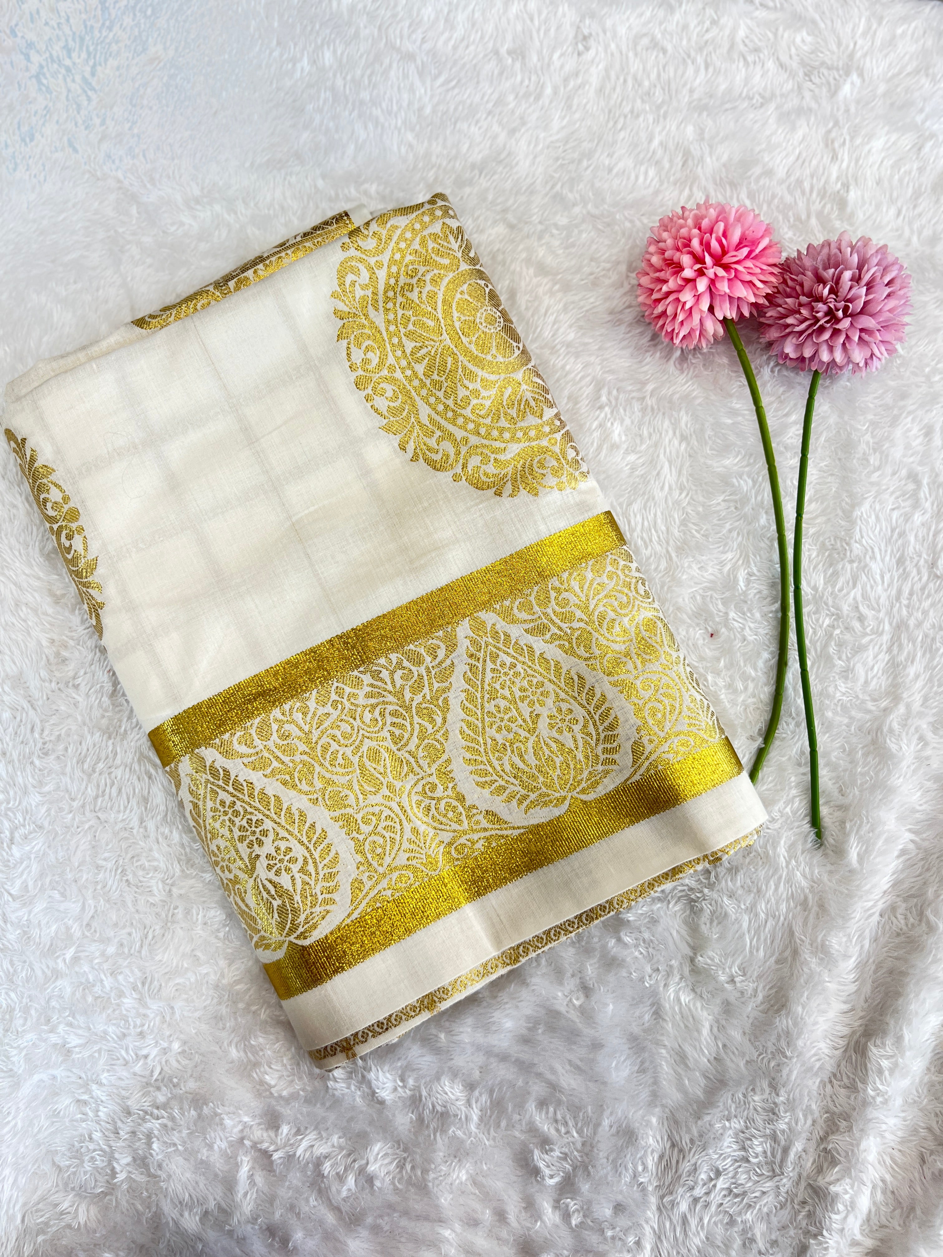 Traditional Weaved Semi Silk Kerala Saree | RLF215