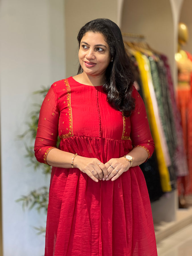 Hand Embroidery With Potley Detailed Mul Chanderi Kurta Set | DN775