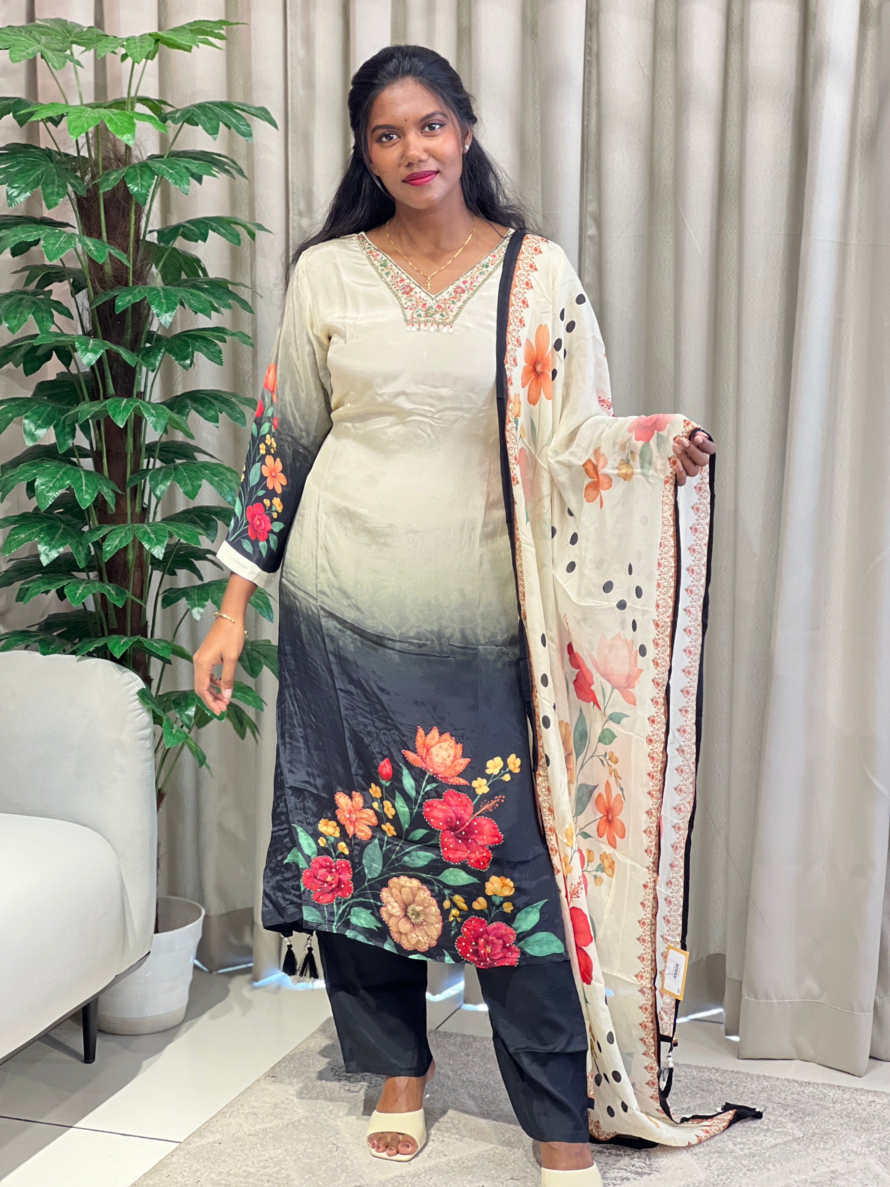 Floral Digital Printed Muslin Silk Kurta Set | FW381