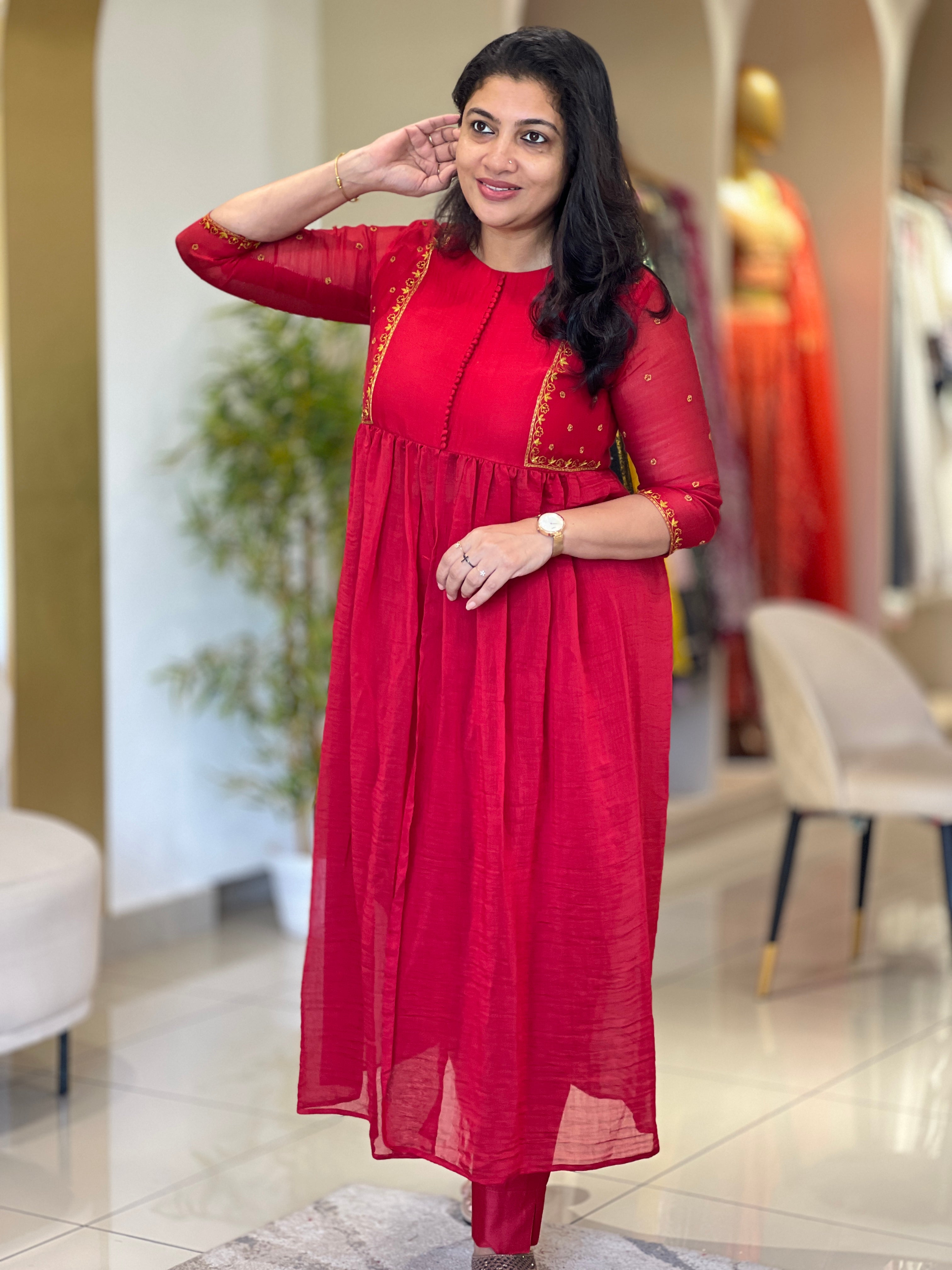 Hand Embroidery With Potley Detailed Mul Chanderi Kurta Set | DN775