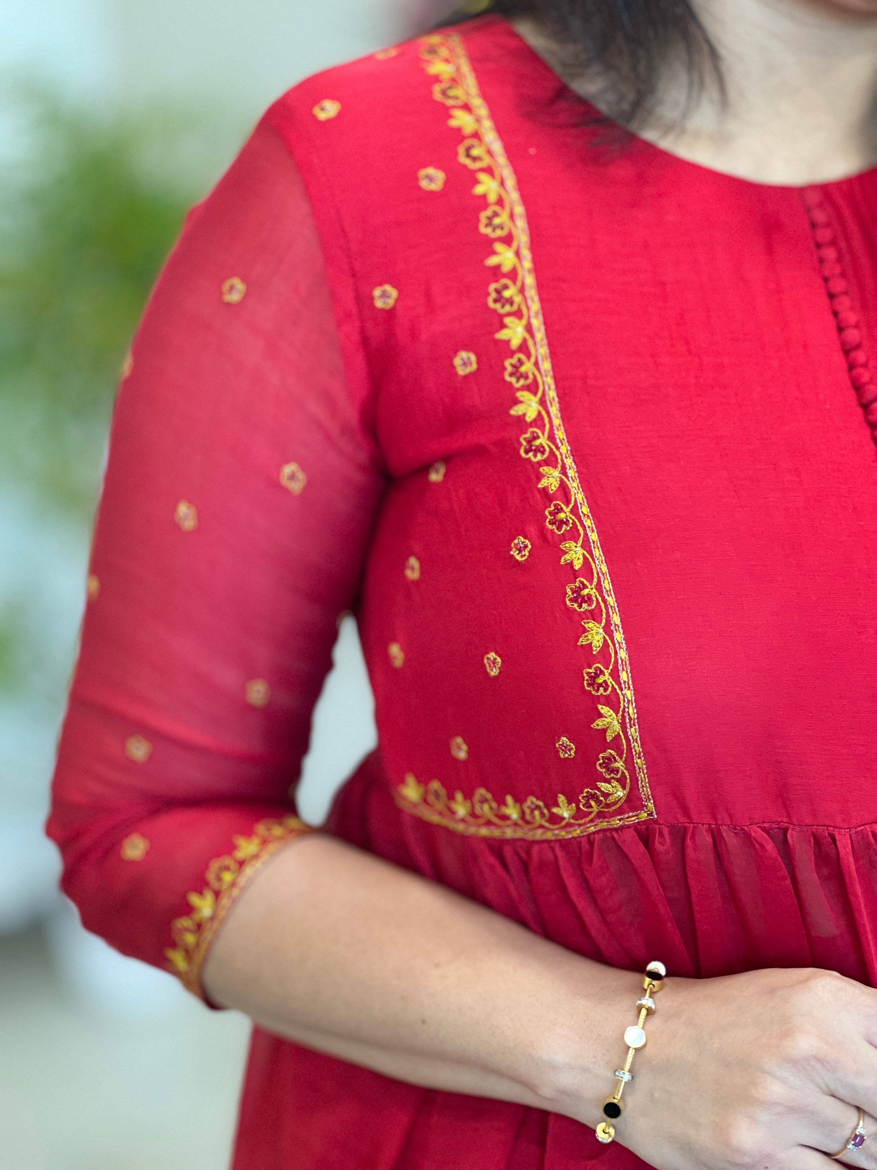 Hand Embroidery With Potley Detailed Mul Chanderi Kurta Set | DN775