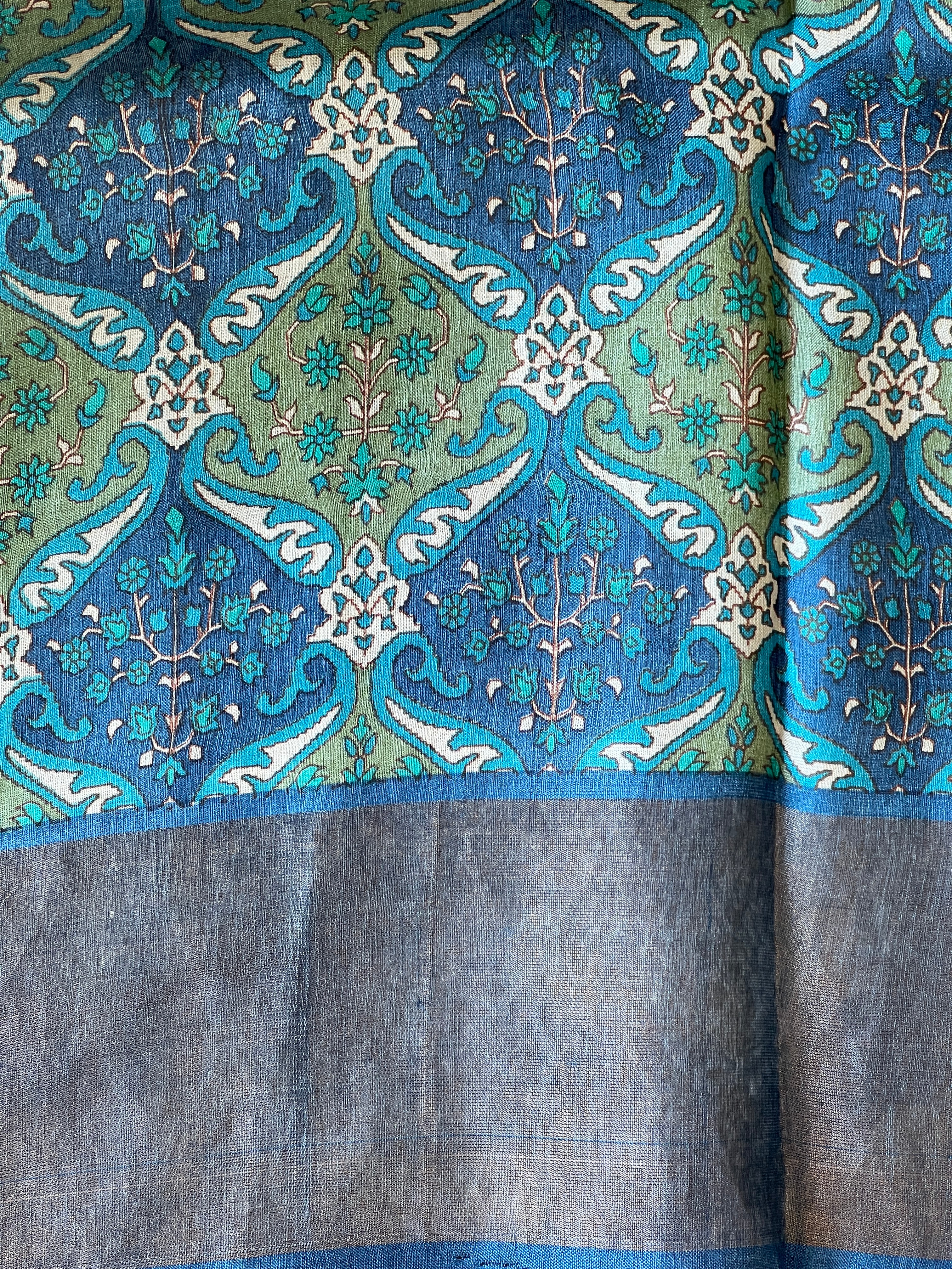 Zari Woven Check Patterned Tussar Saree | RGD1044