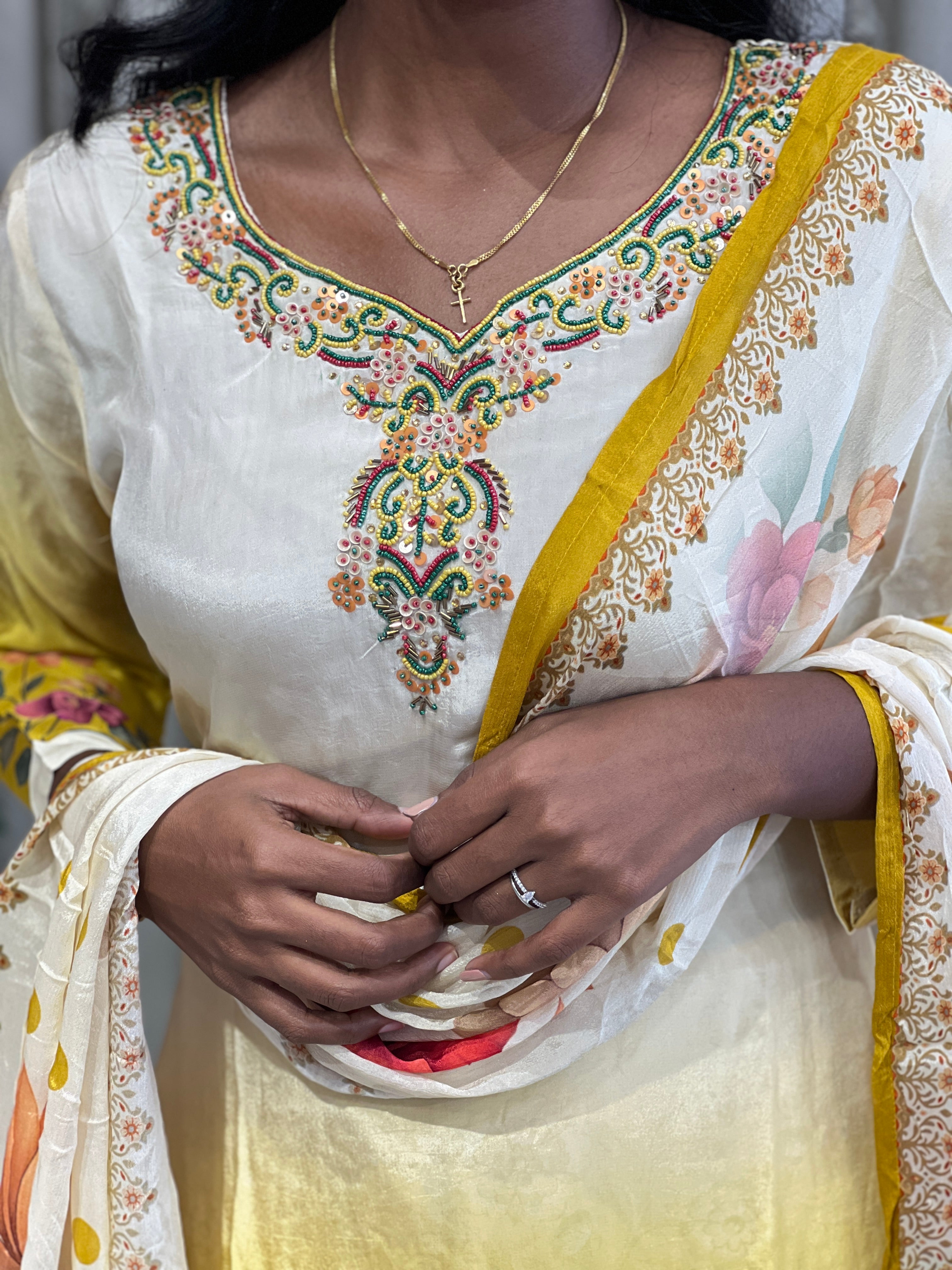 Floral Digital Printed Muslin Silk Kurta Set | FW382