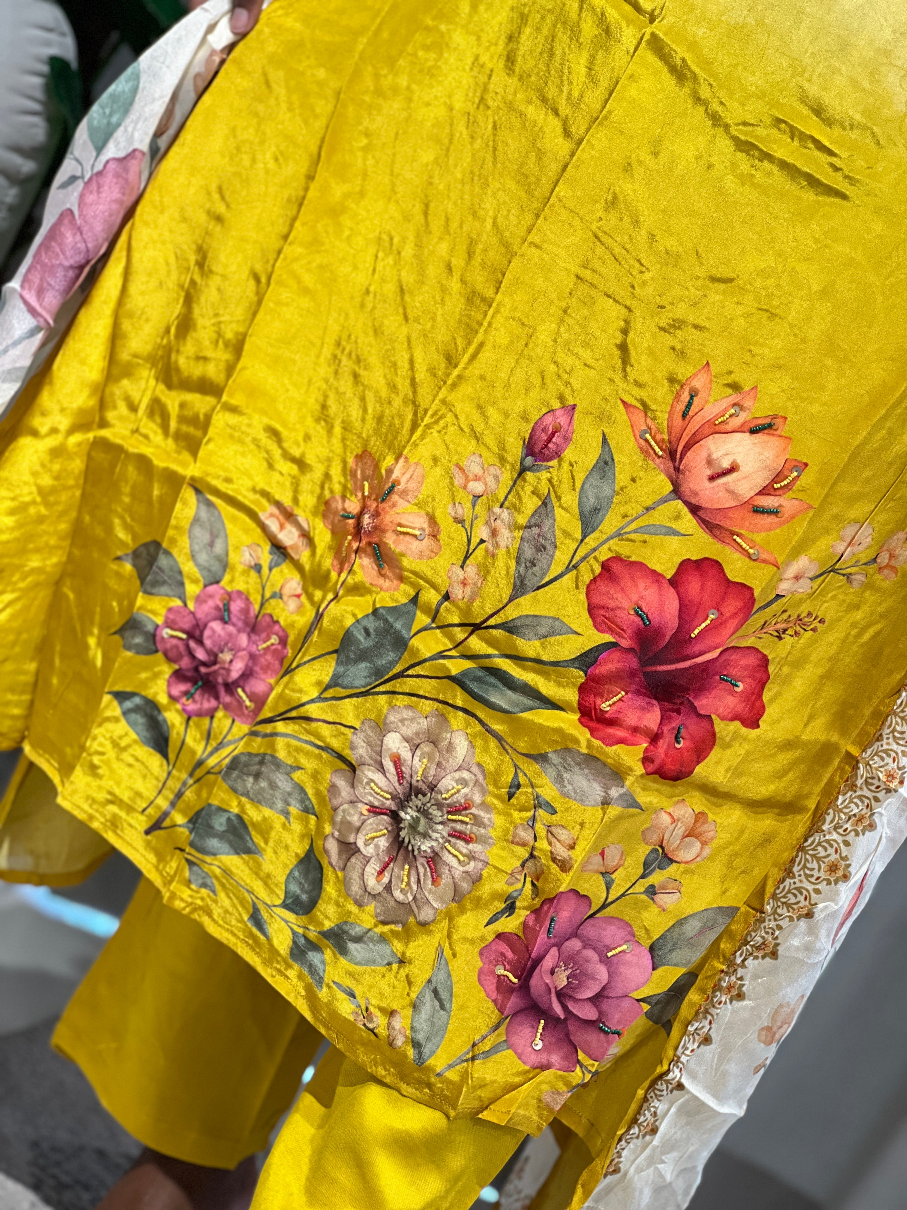 Floral Digital Printed Muslin Silk Kurta Set | FW382