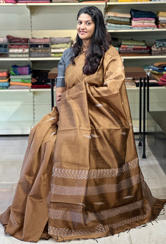 Kesiya Weaved Semi Silk Saree | PD365