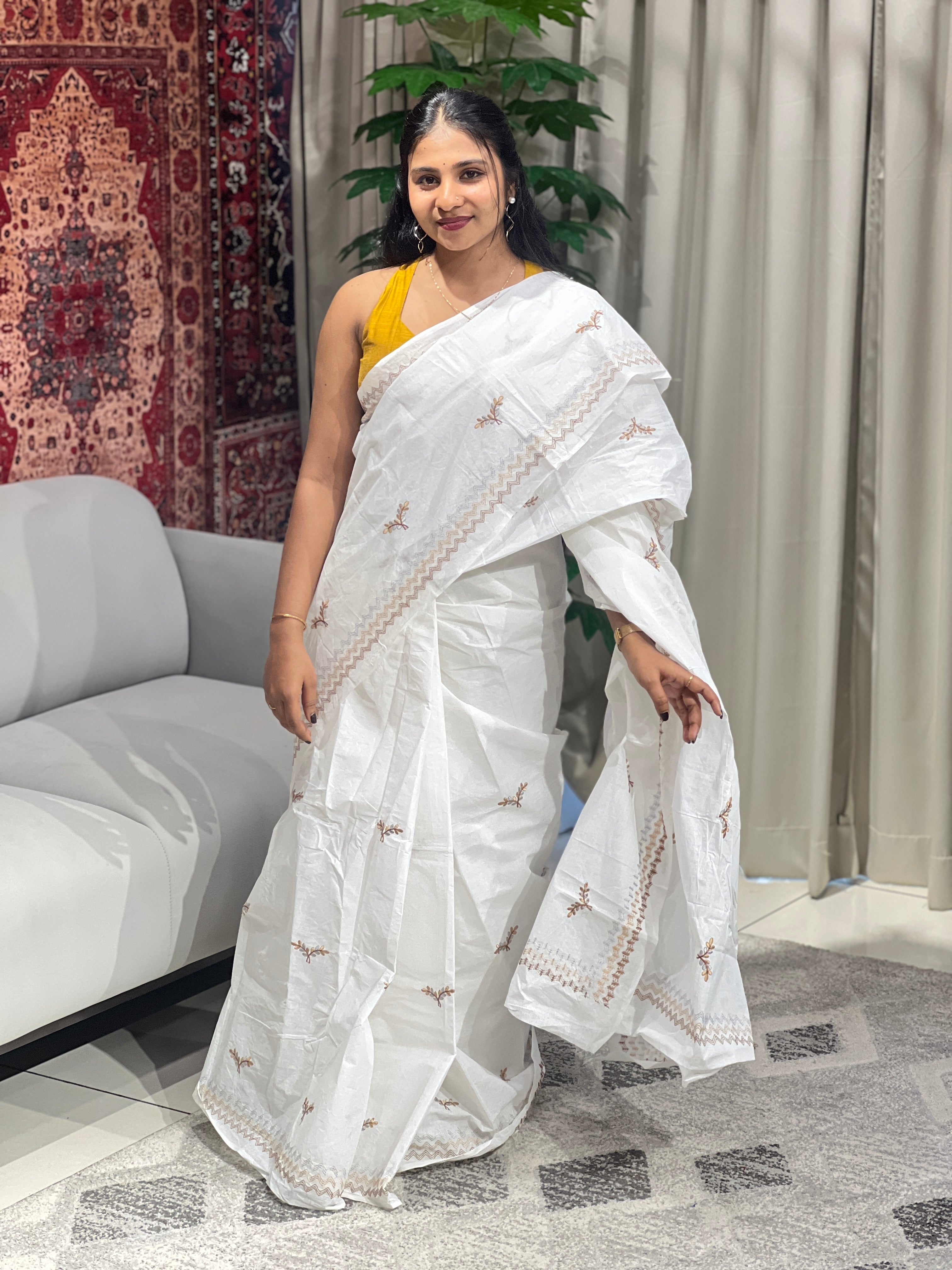 Embroidery Detailed Organdy Cotton Saree | VDA321