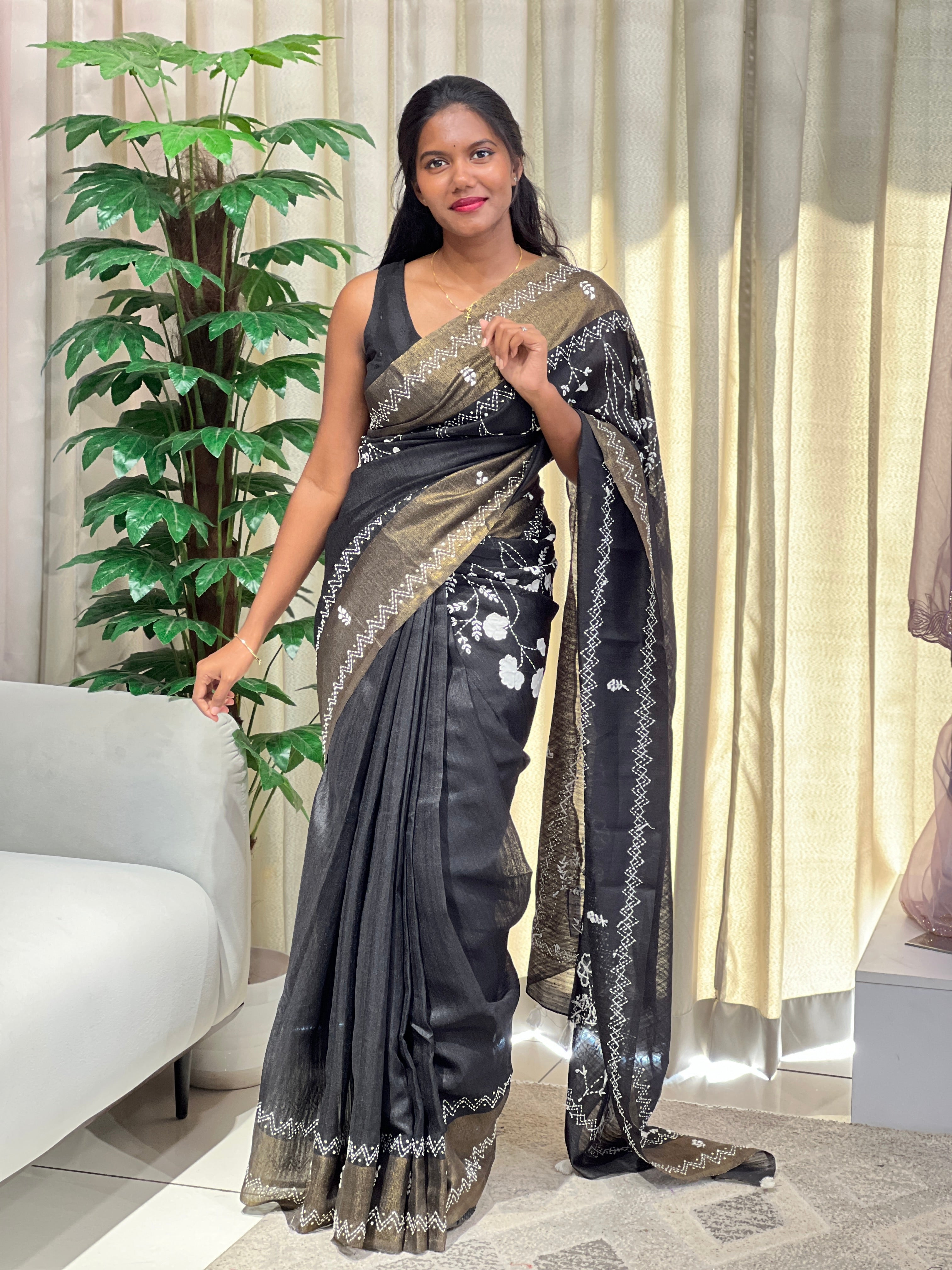 Floral Embroidery & Applique Detailed Green Silk Saree | BLD2055