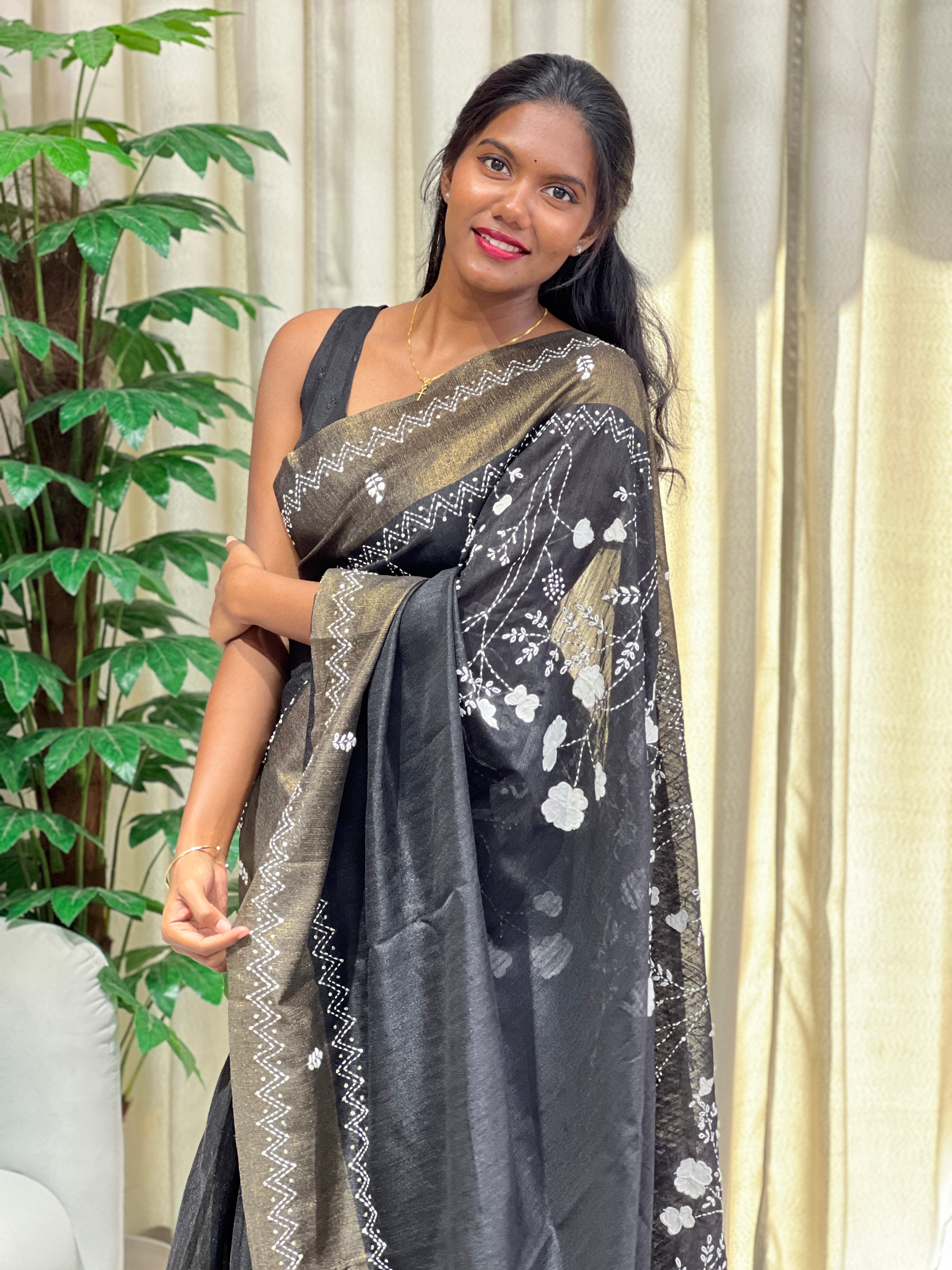 Floral Embroidery & Applique Detailed Green Silk Saree | BLD2055