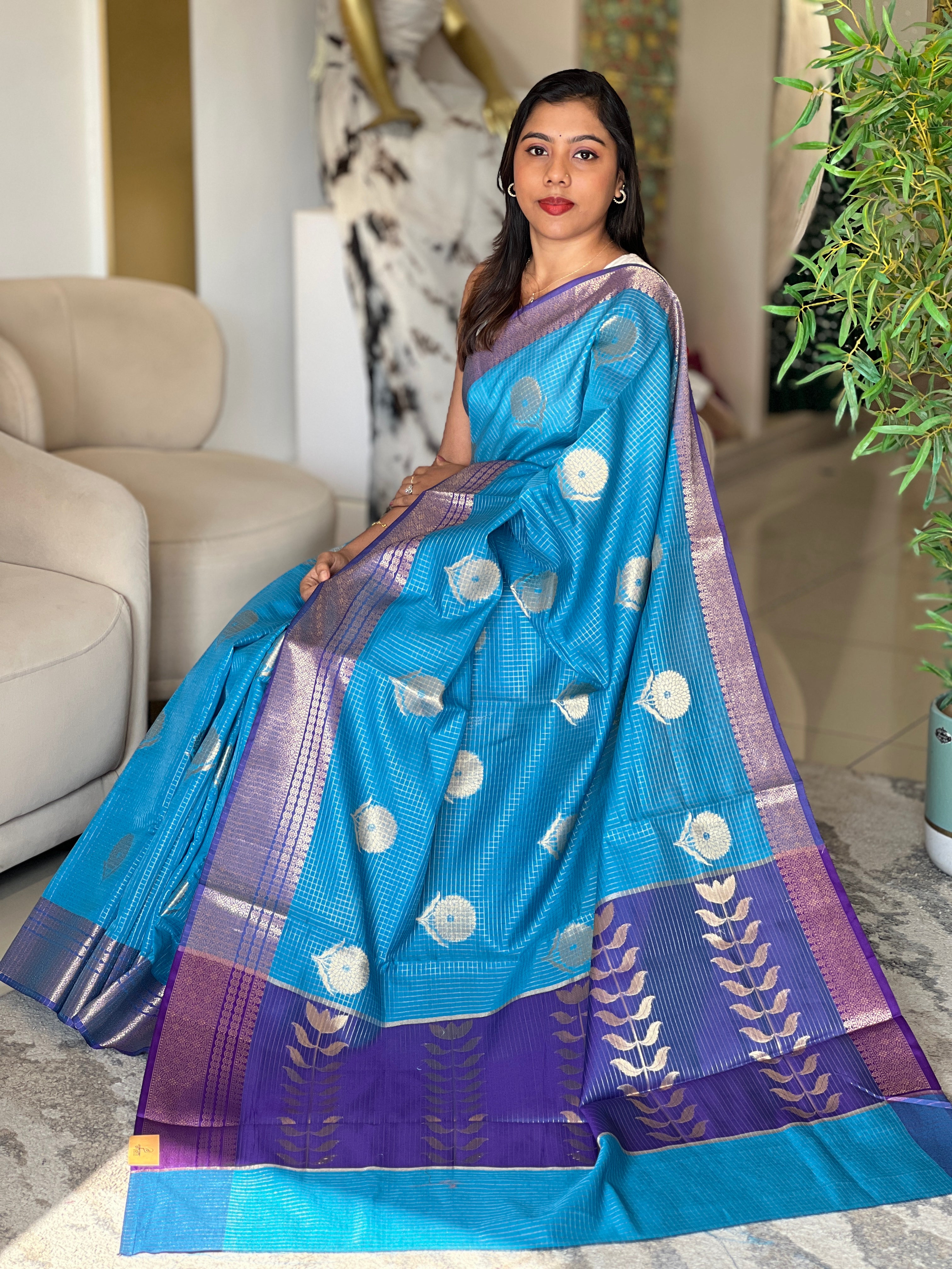 Zari Woven Check Patterned Semi Silk Saree | NN489