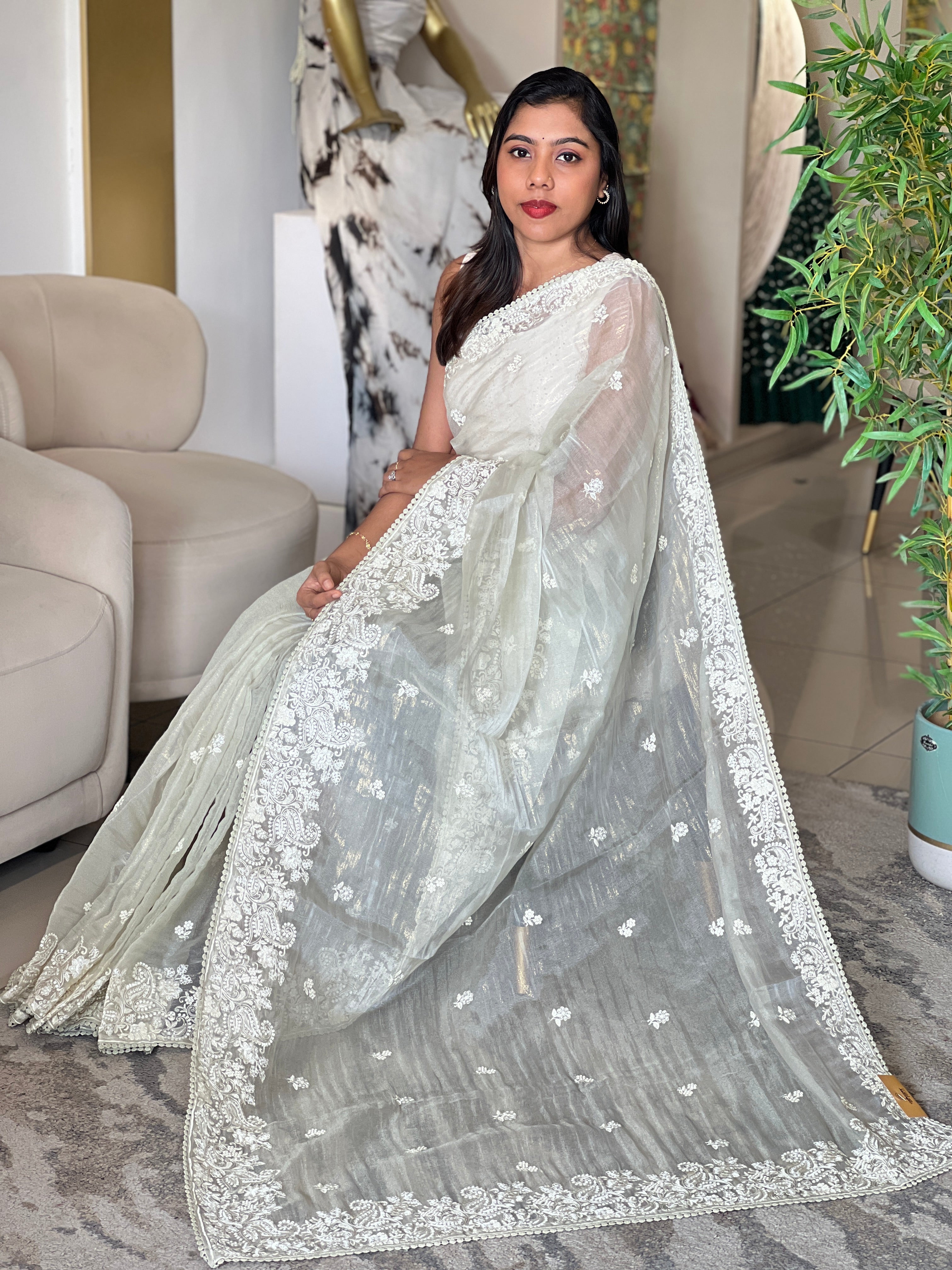 Lucknowi Embroidery Detailed Viscose Crushed Organza Saree | BLD2161