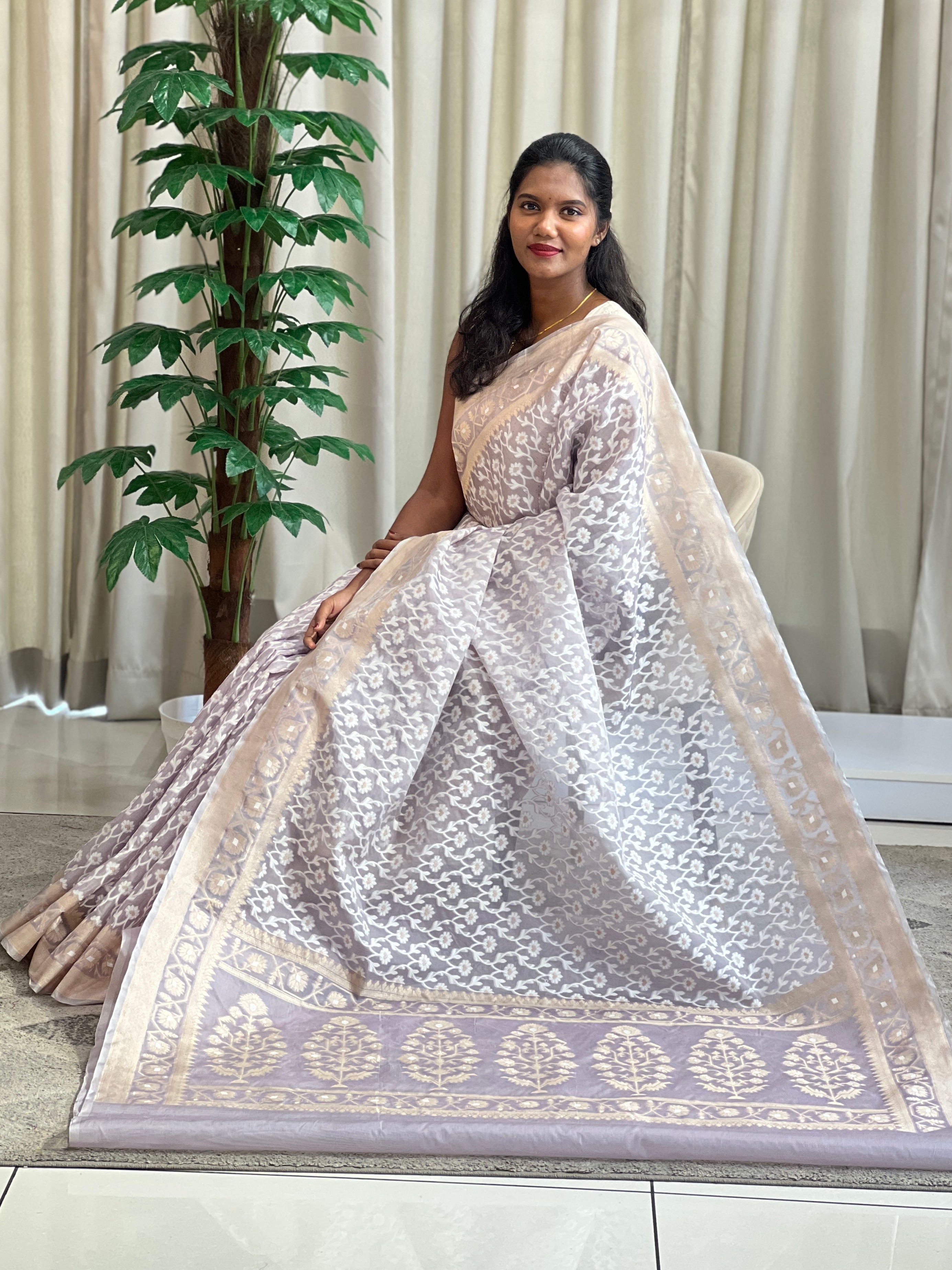 Traditional Jamdani Weave Pure Kora Banarasi Saree | KMM160
