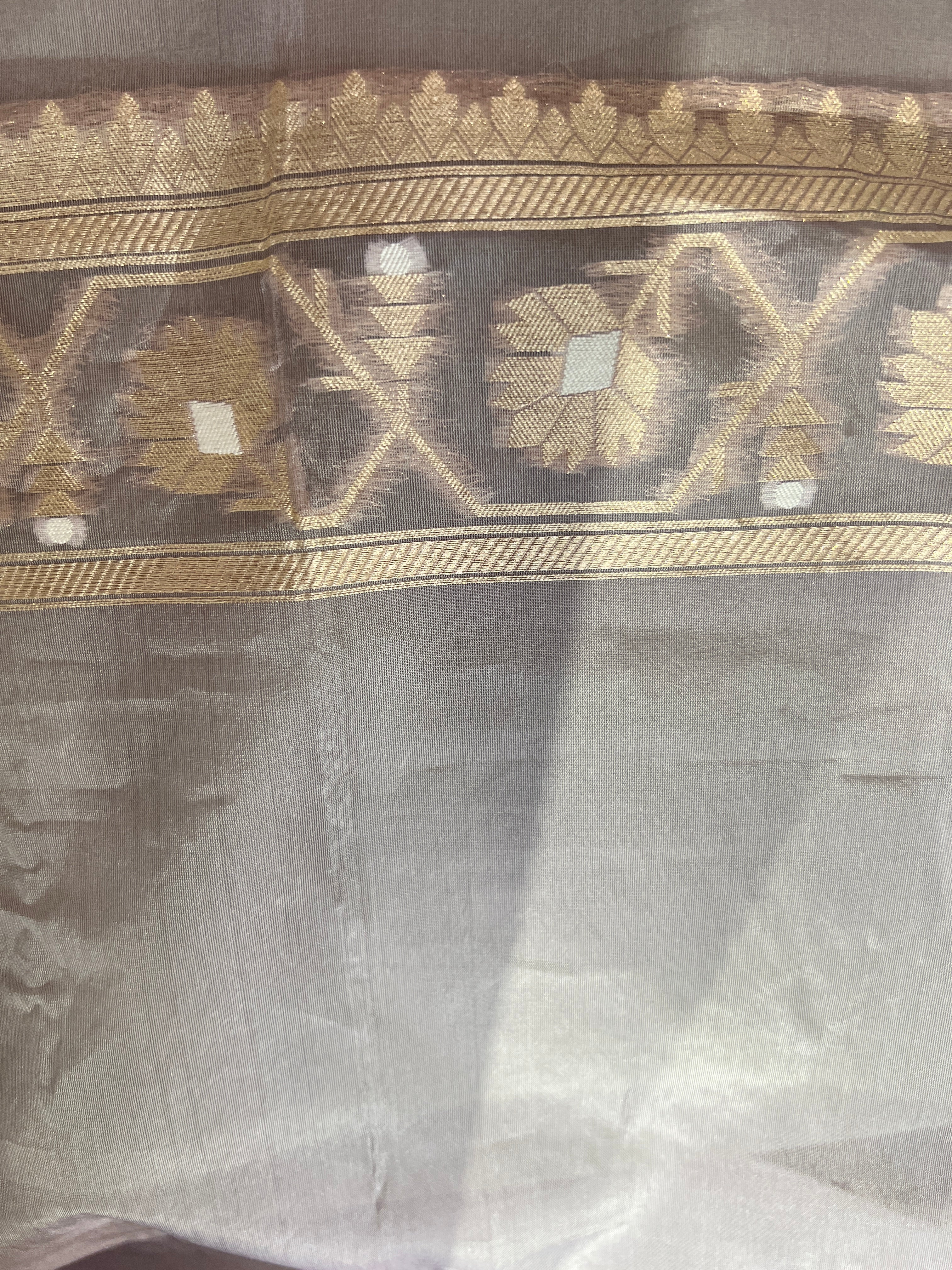 Traditional Jamdani Weave Pure Kora Banarasi Saree | KMM160