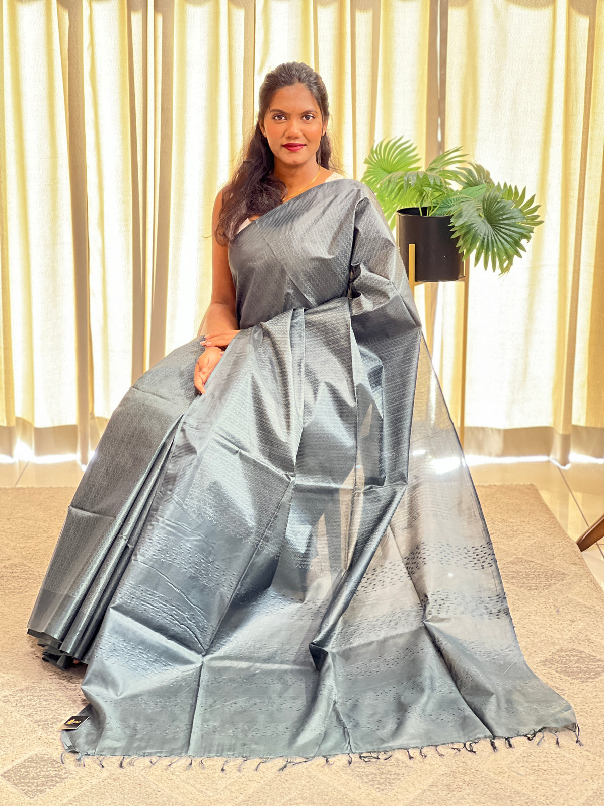 Zig Zag Pattern Semi Silk Saree | LLD124
