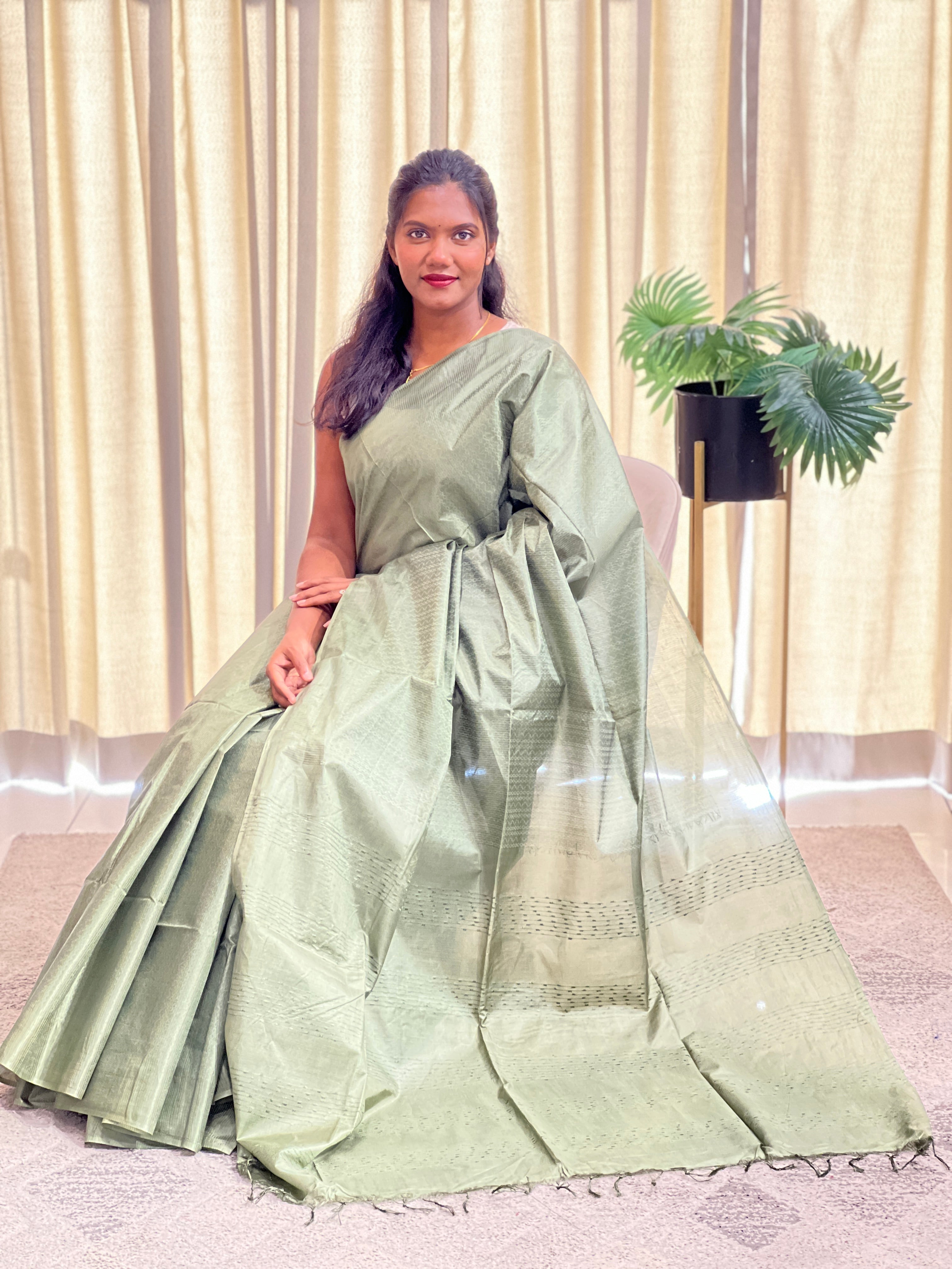 Zig Zag Pattern Semi Silk Saree | LLD127