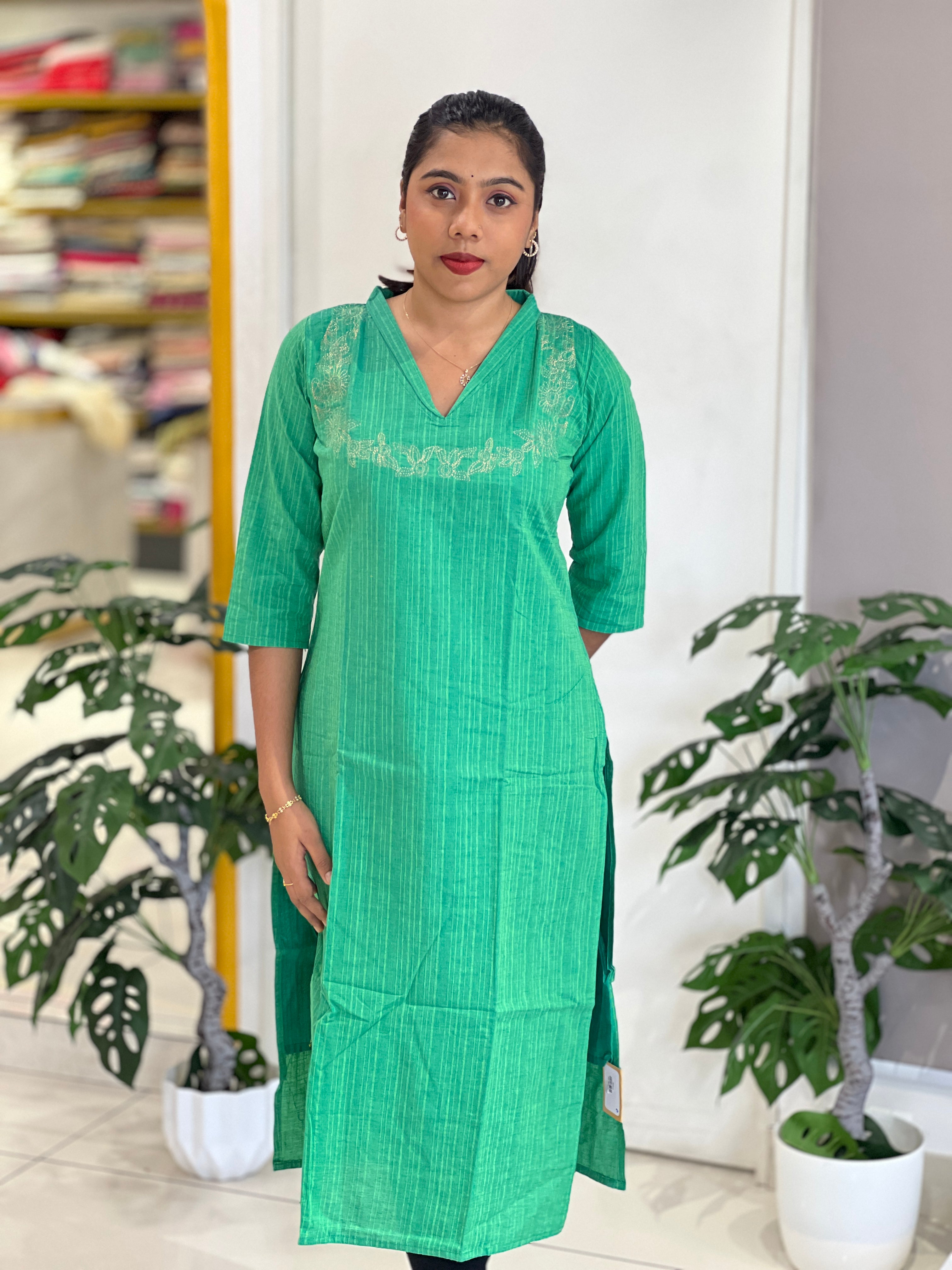 Embroidered Cotton Kurta | MSN186