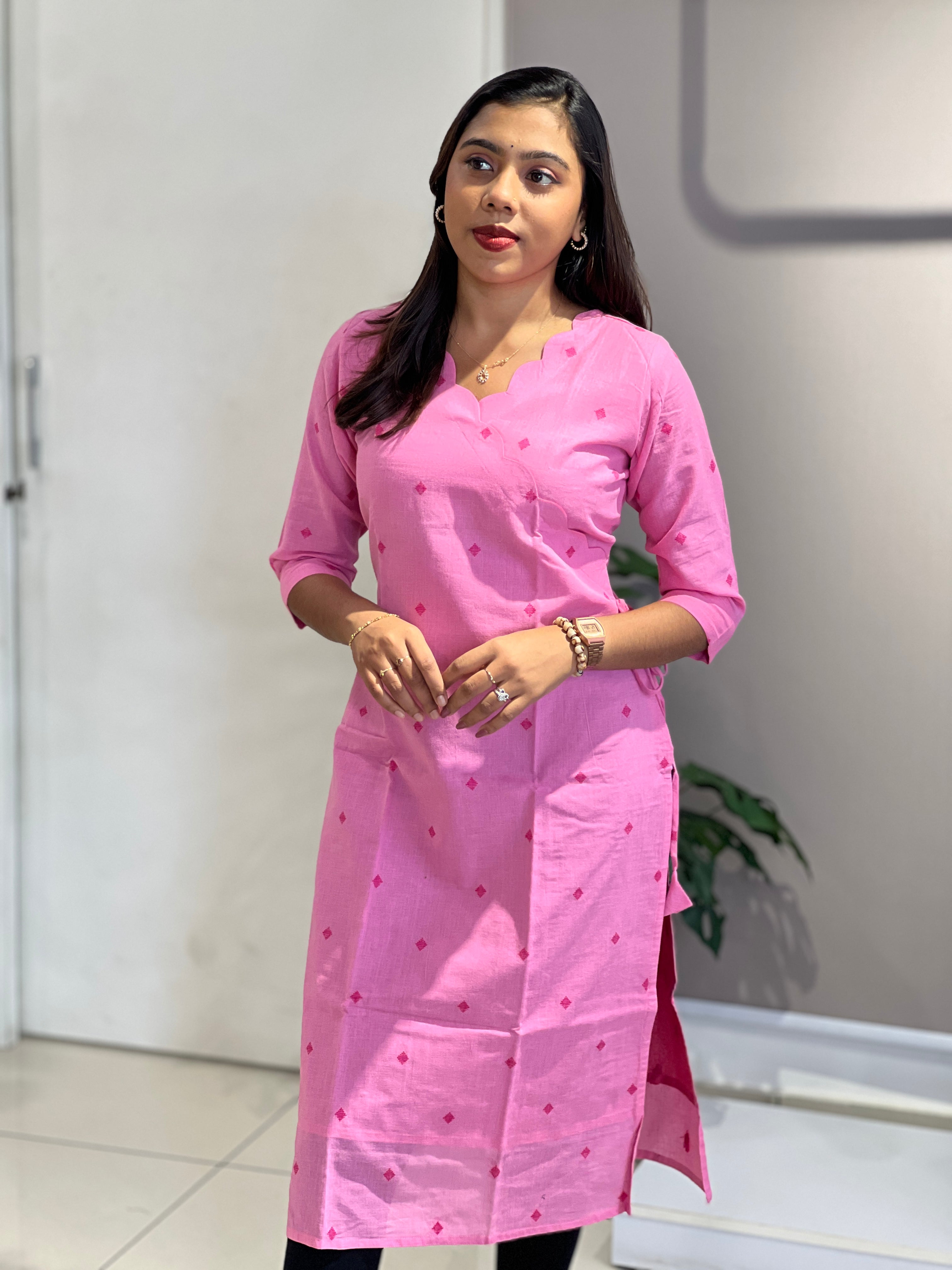 Geometric Thread Woven Cotton Kurta | MSN177