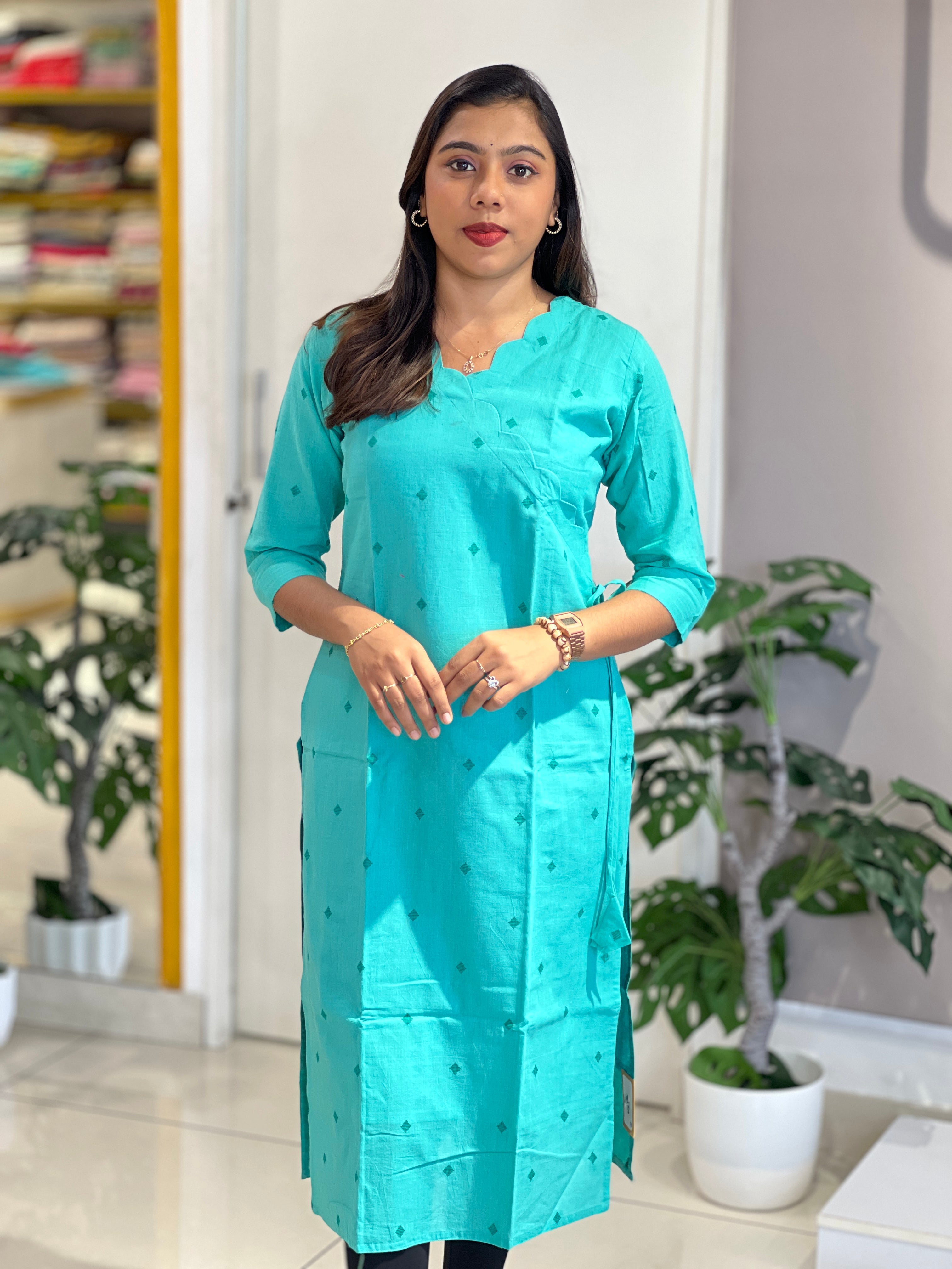 Geometric Thread Woven Cotton Kurta | MSN176