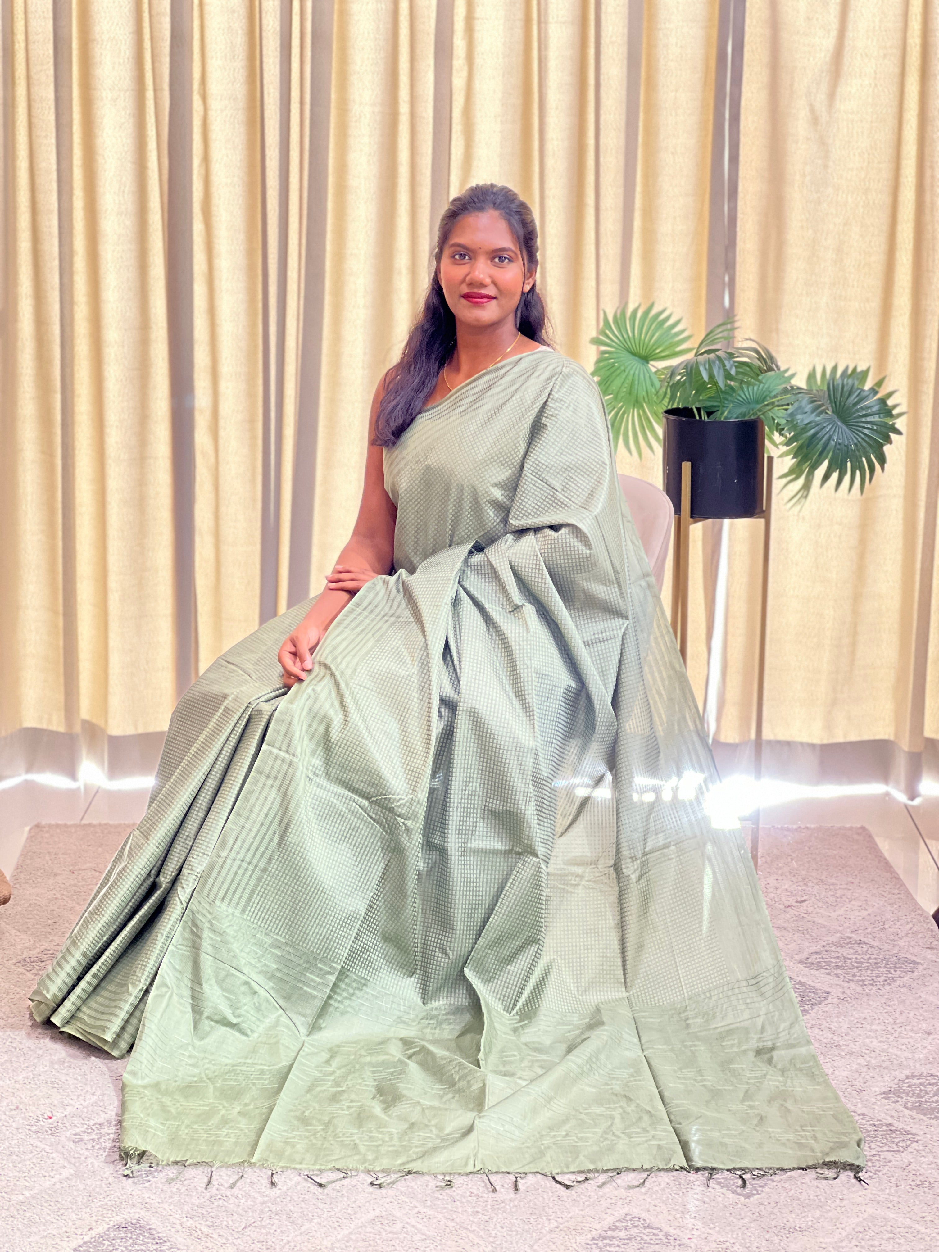 Polka Pattern Semi Tussar Saree | LLD153