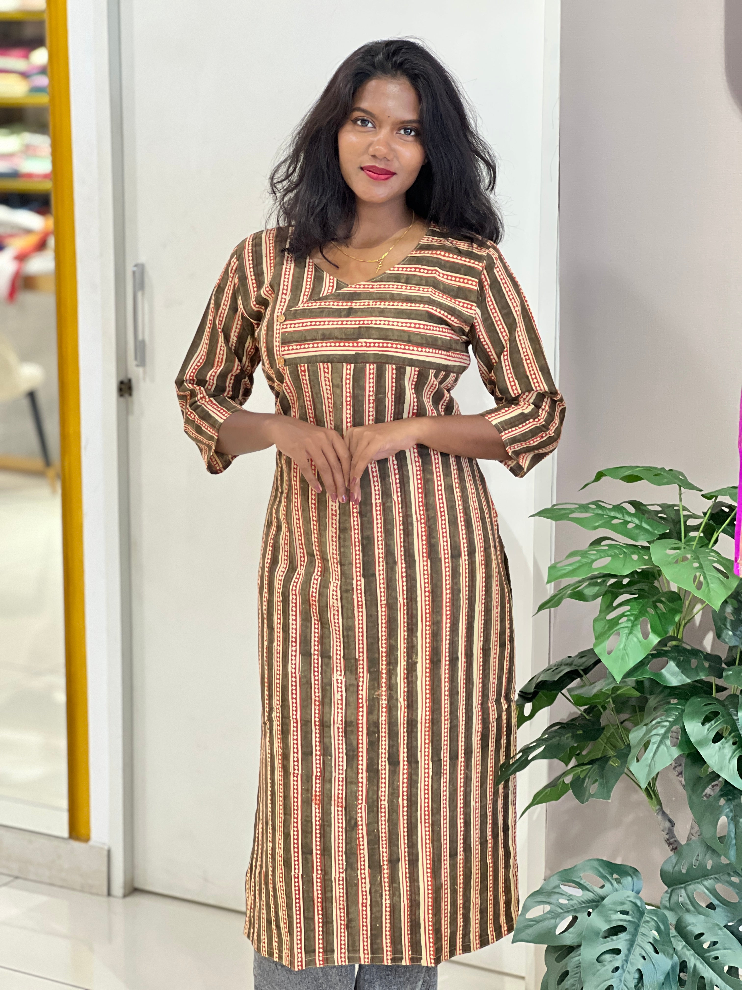 Stripes With Geometric Pattern Cotton Kurta | RMLA112