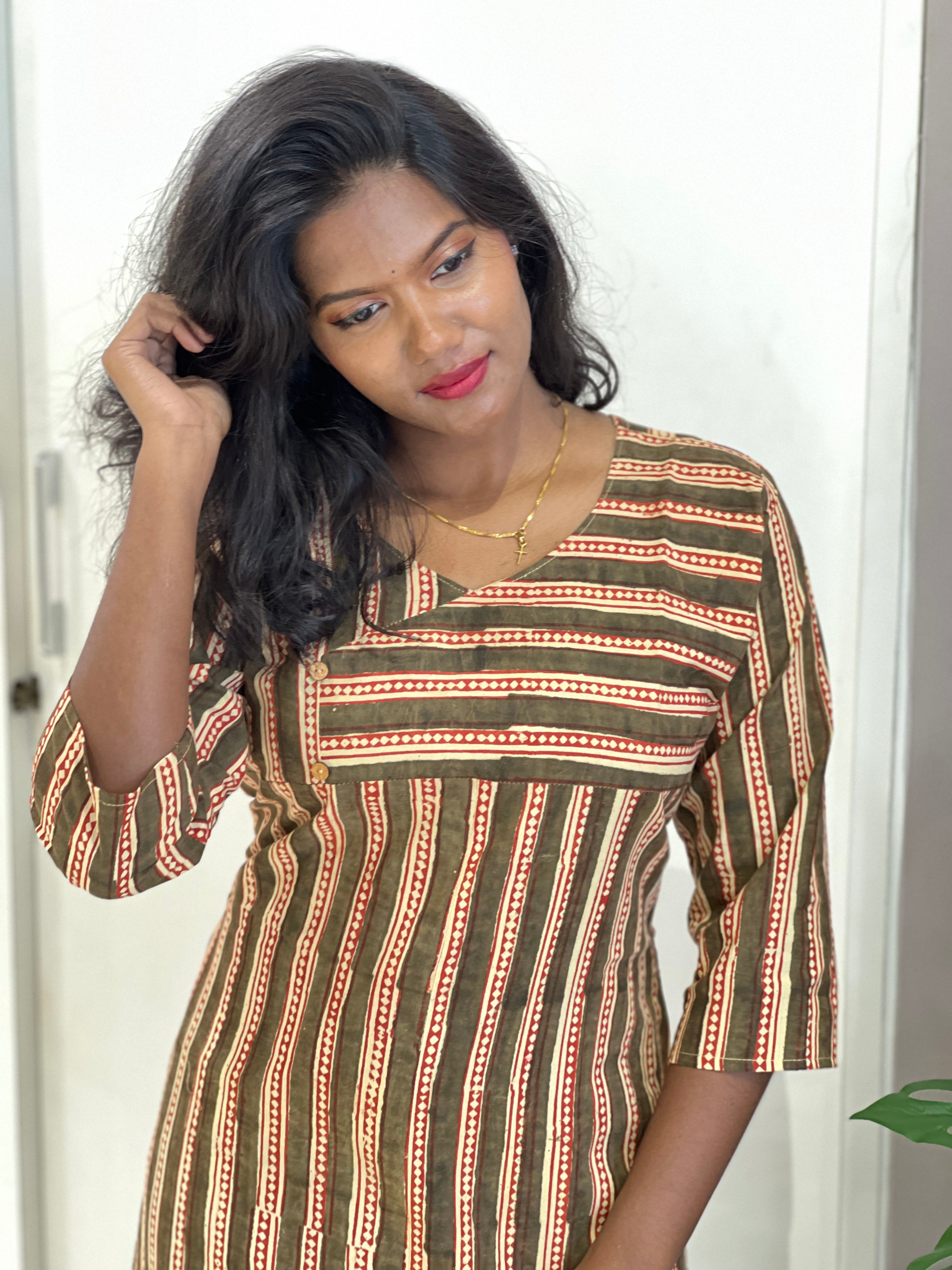 Stripes With Geometric Pattern Cotton Kurta | RMLA112