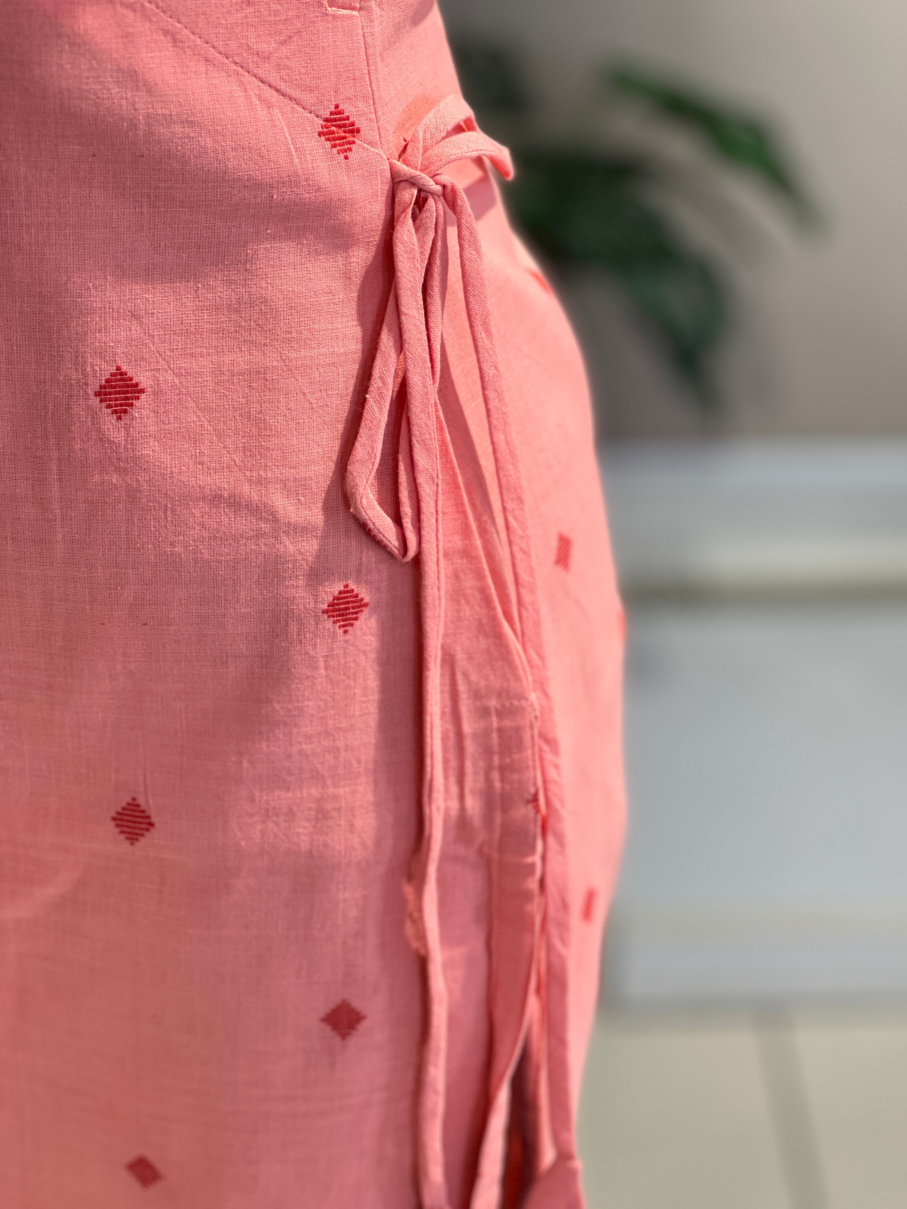 Geometric Thread Woven Cotton Kurta | MSN175