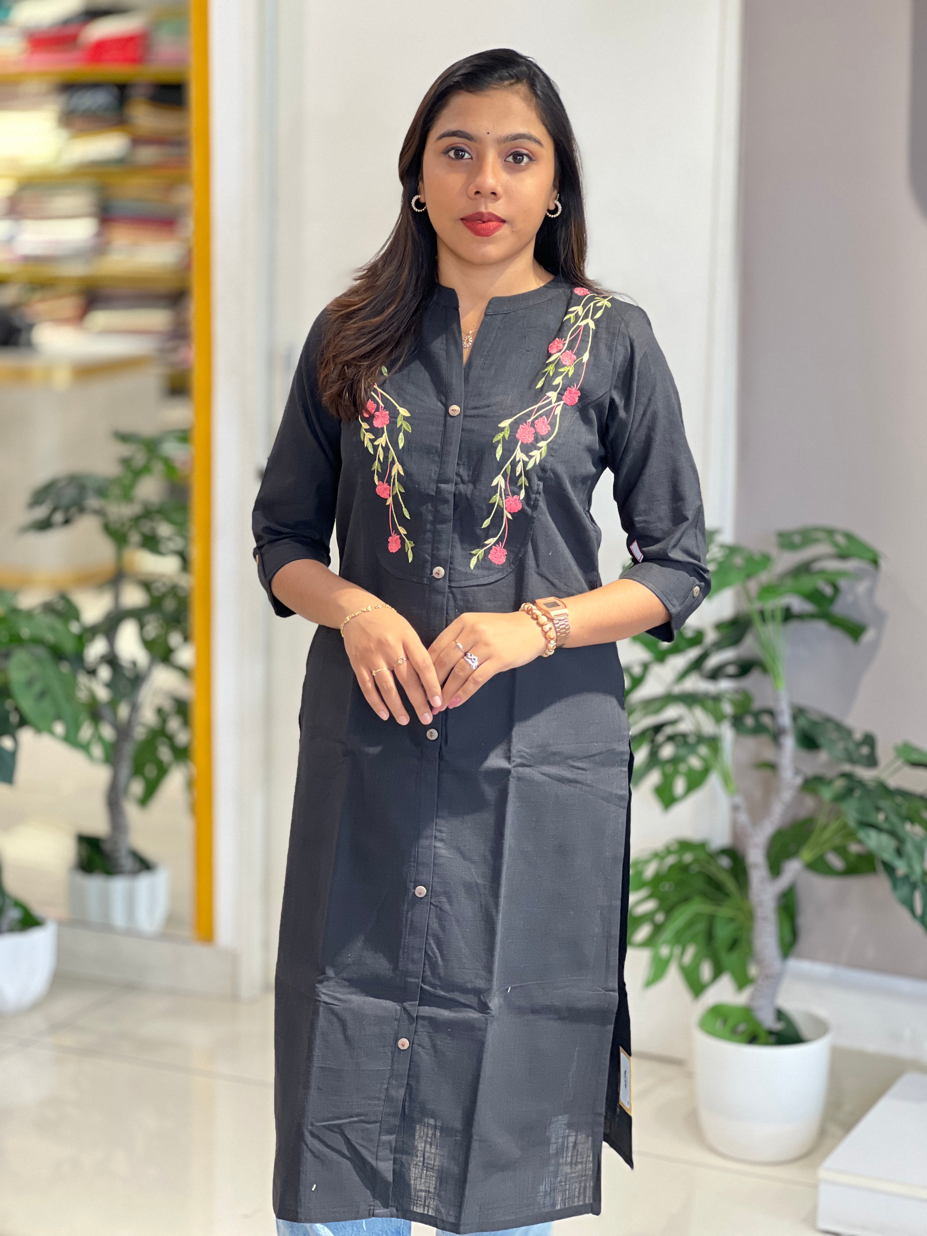 Floral Embroidered Cotton Kurta | MSN182