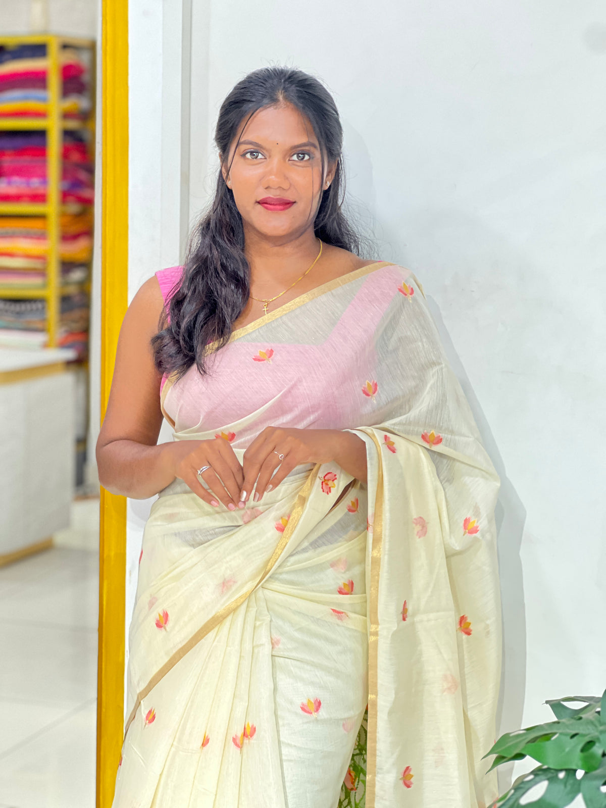 Floral Patterned Chanderi Finish Saree | SSN102