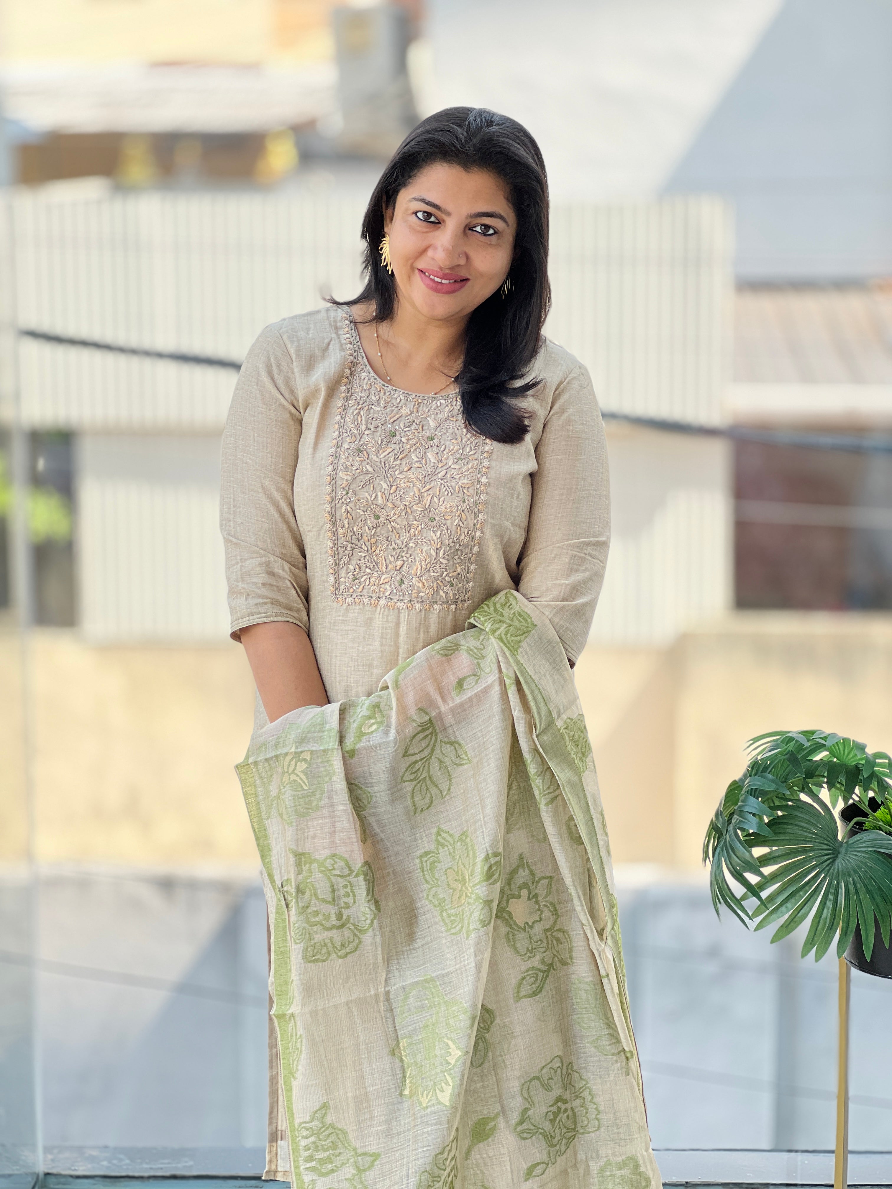 Hand Embroidery Detailed Chanderi Salwar Set | MM470