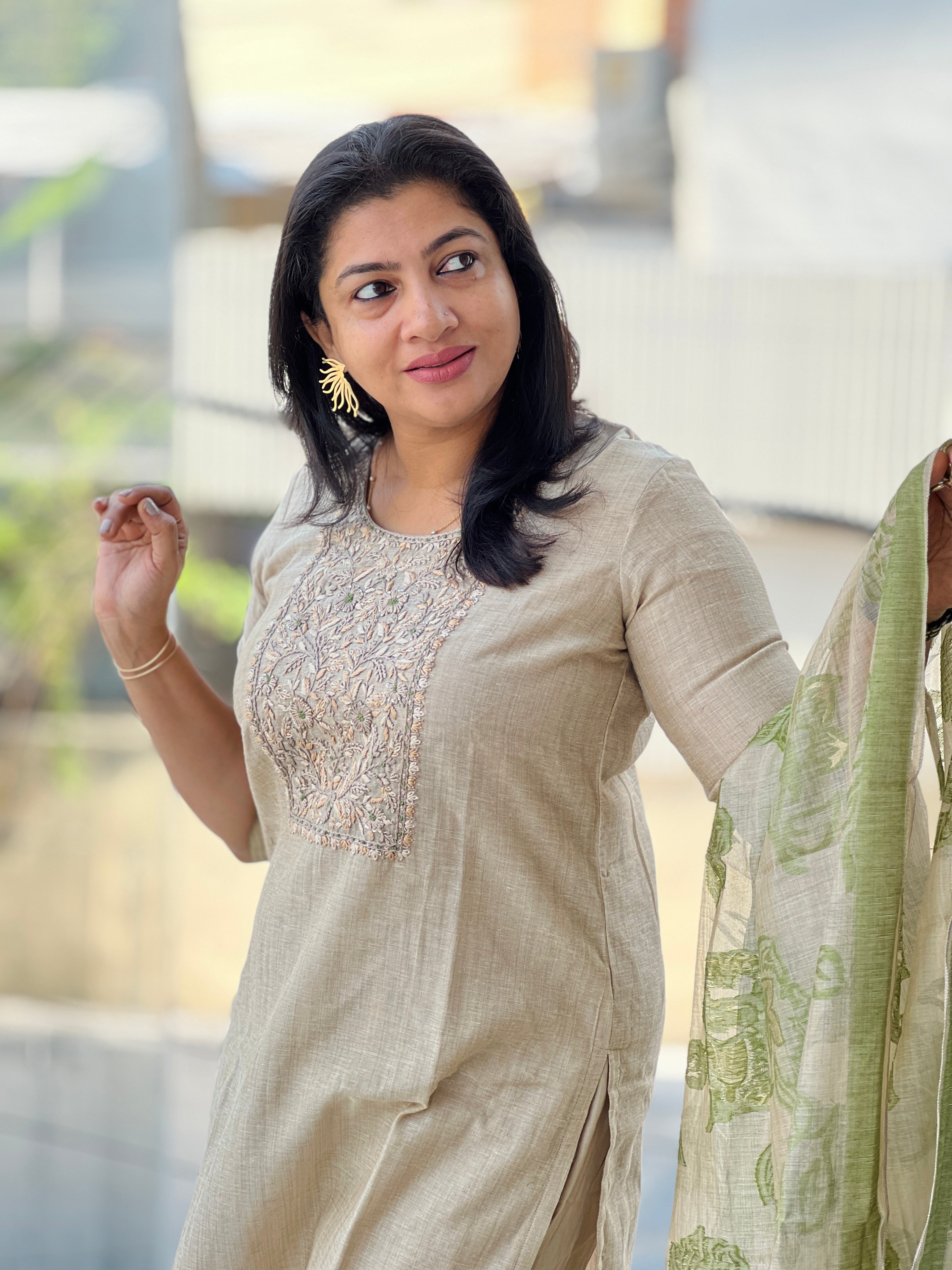 Hand Embroidery Detailed Chanderi Salwar Set | MM470