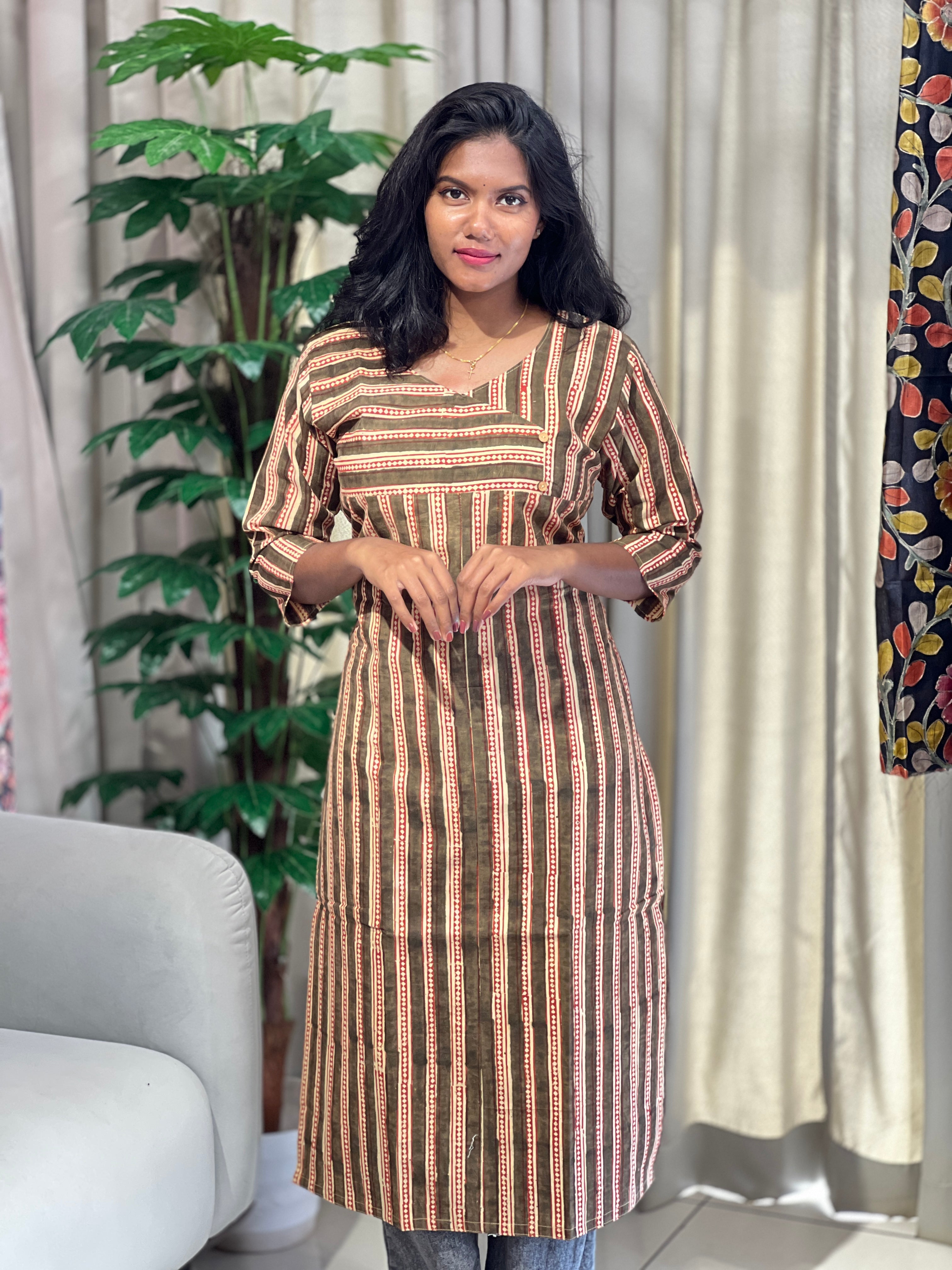 Stripes With Geometric Pattern Cotton Kurta | RMLA113
