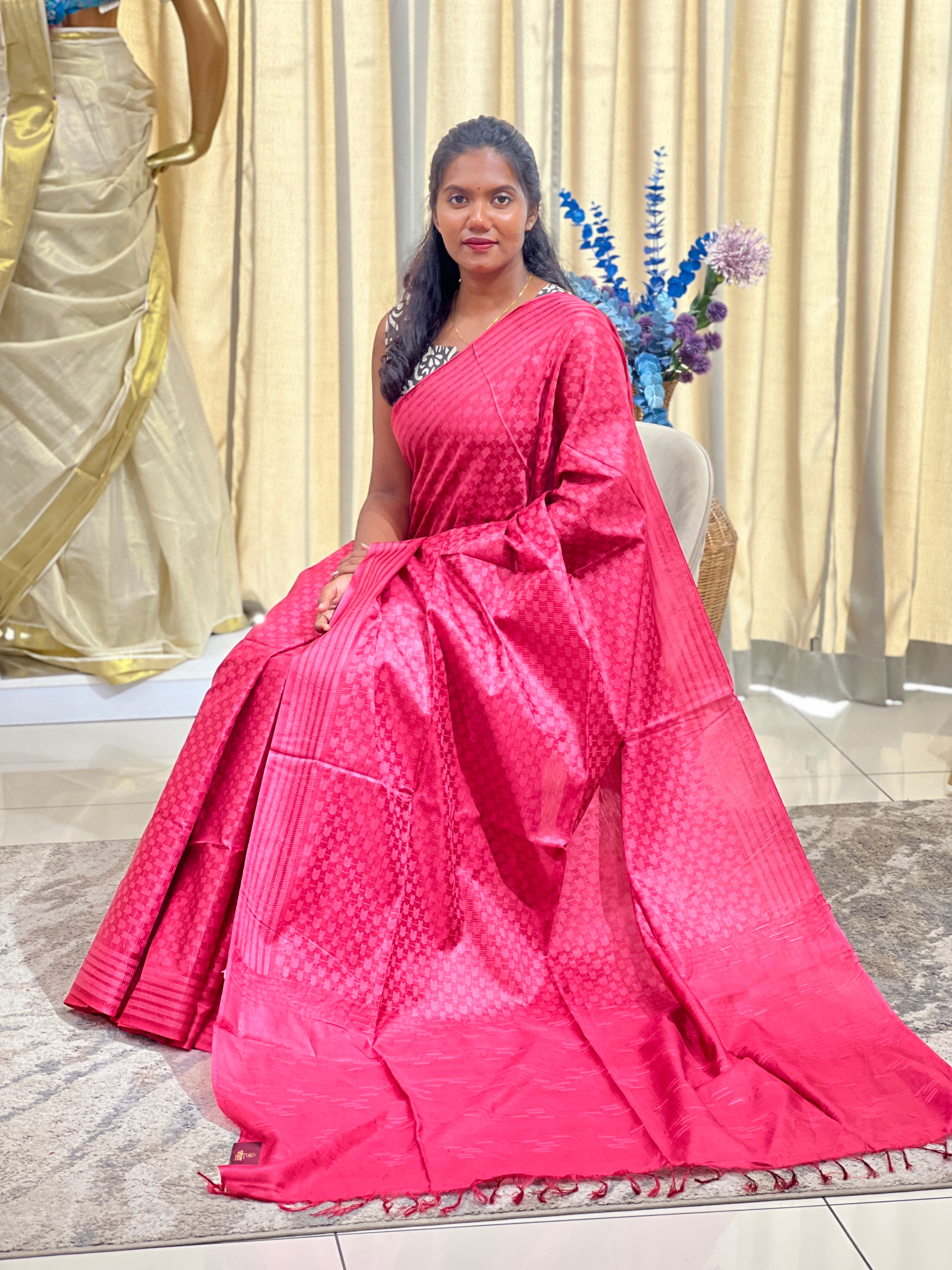 Geometric Pattern Semi Tussar Saree | LLD132