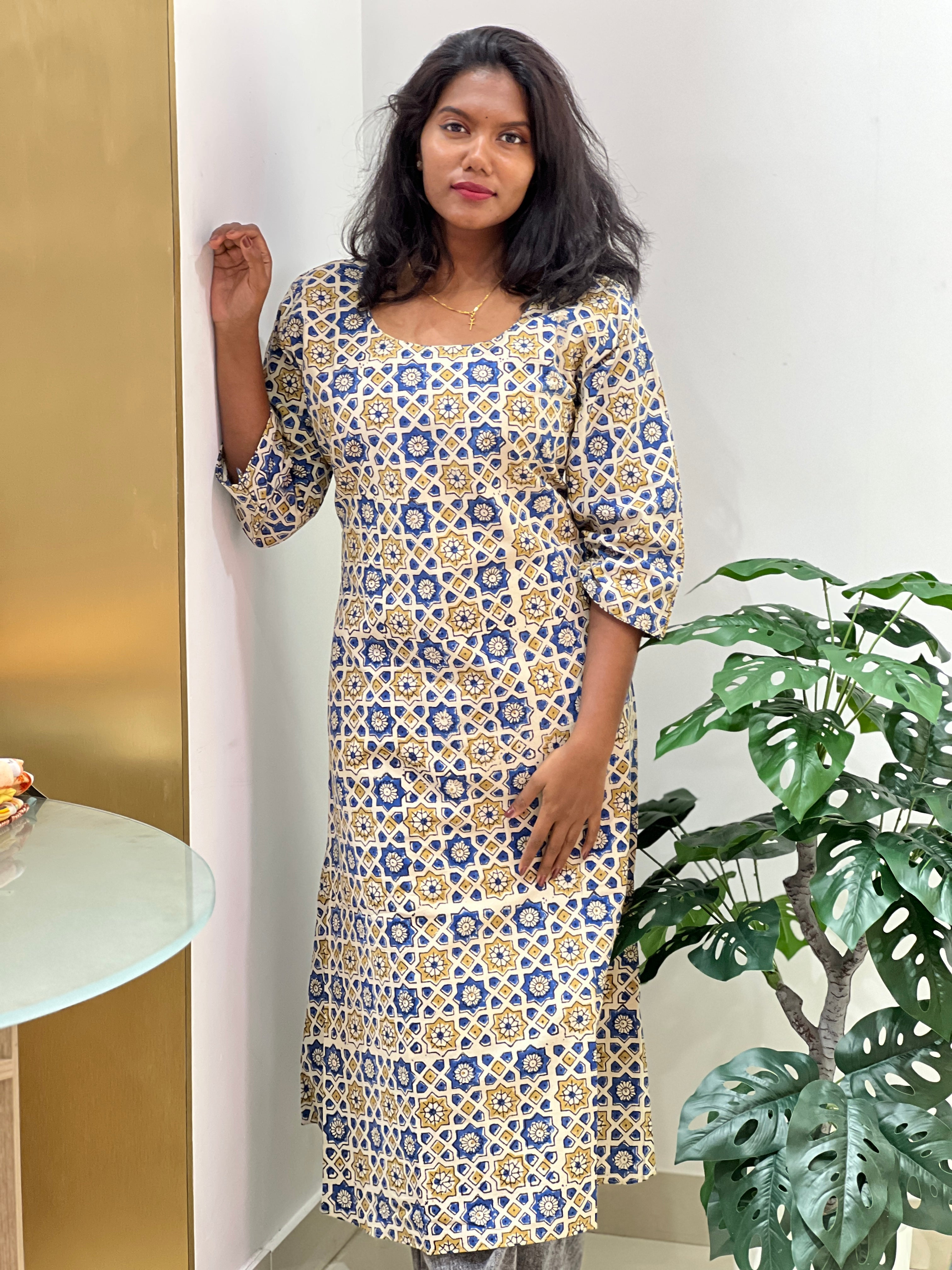 Print Detailed Cotton Kurta | RMLA141